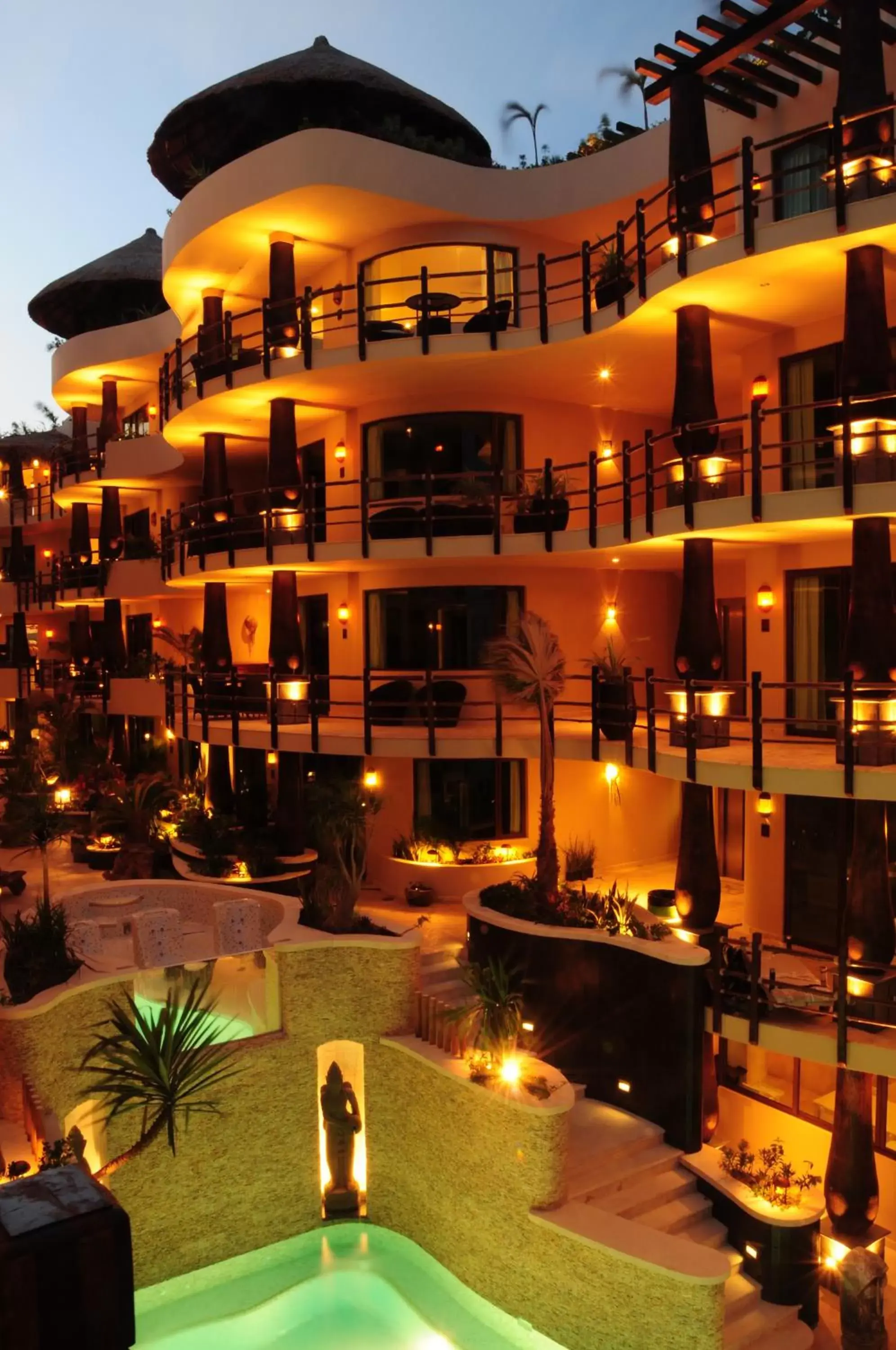 Facade/entrance, Property Building in El Taj Oceanfront and Beachside Condo Hotel