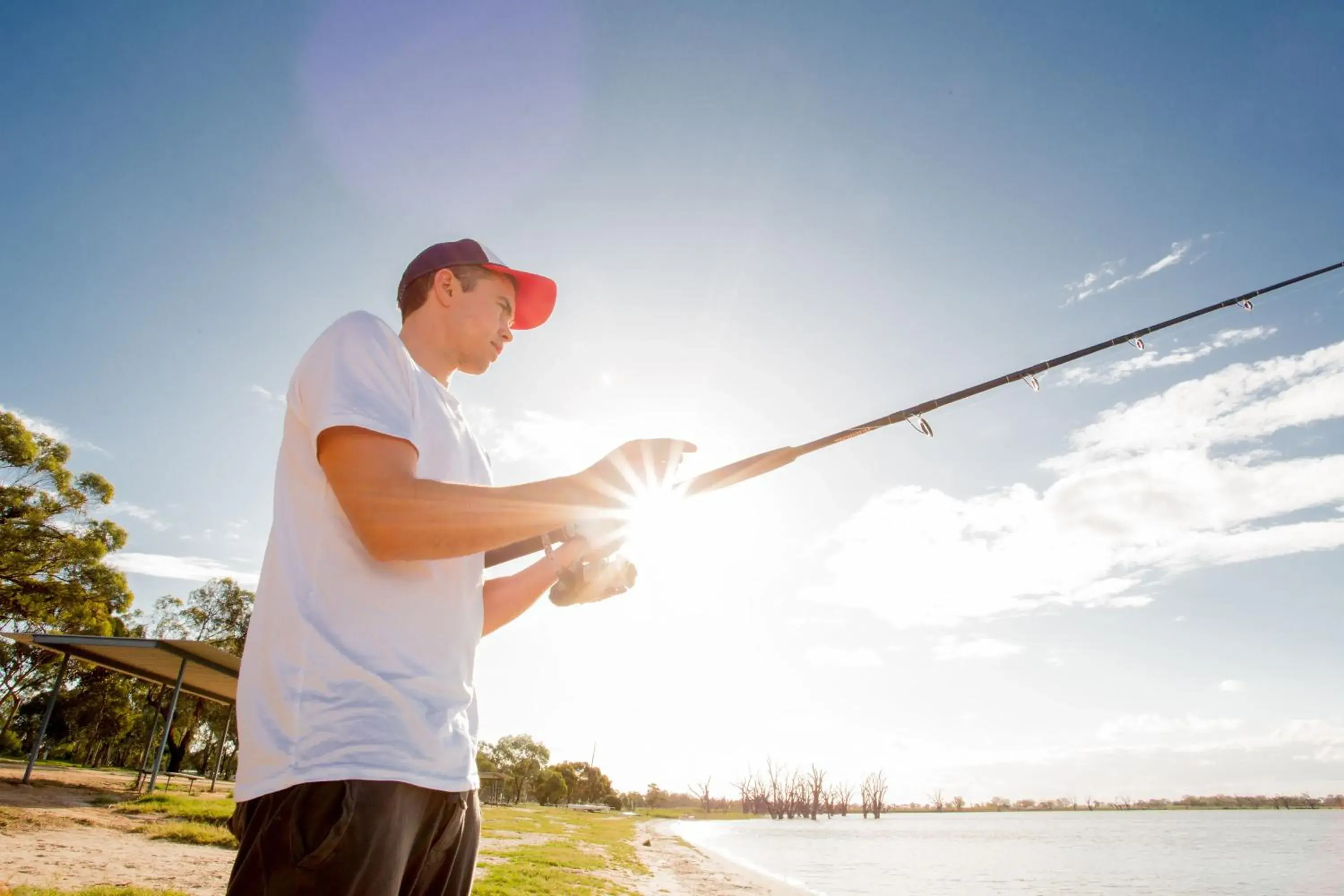 Fishing in Discovery Parks - Lake Bonney