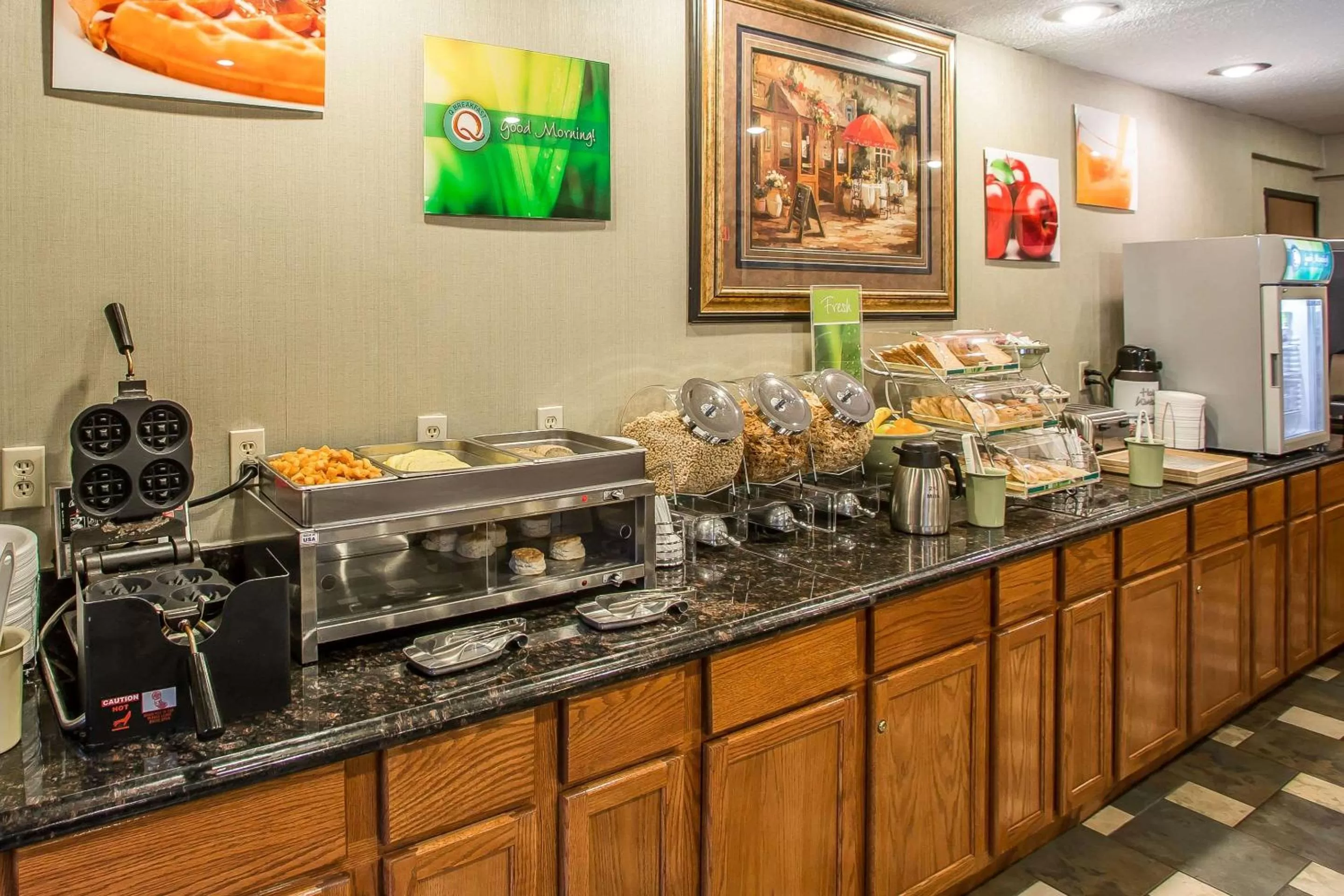 Food in Quality Inn & Suites Marinette