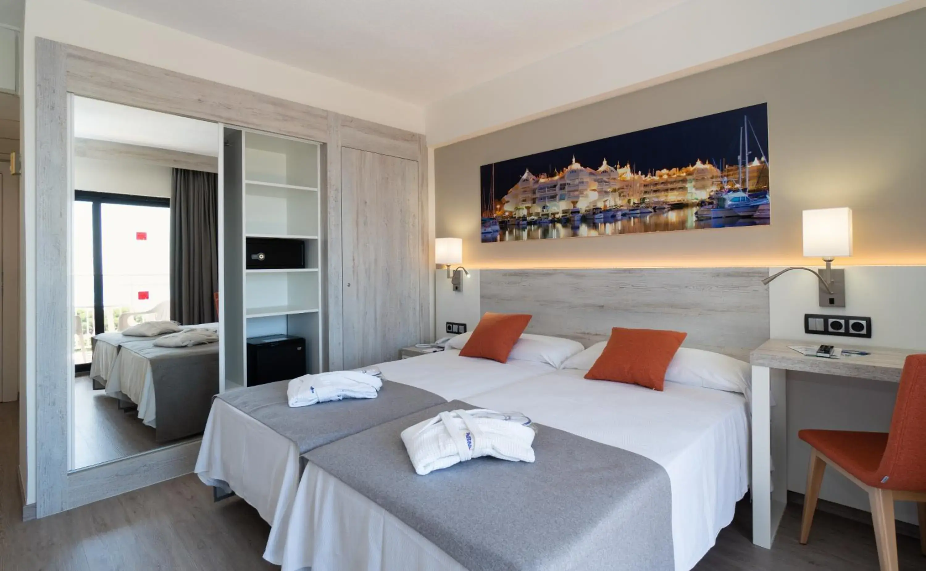 Photo of the whole room, Bed in Medplaya Hotel Bali Photo of the whole room, Bed in Medplaya Hotel Bali