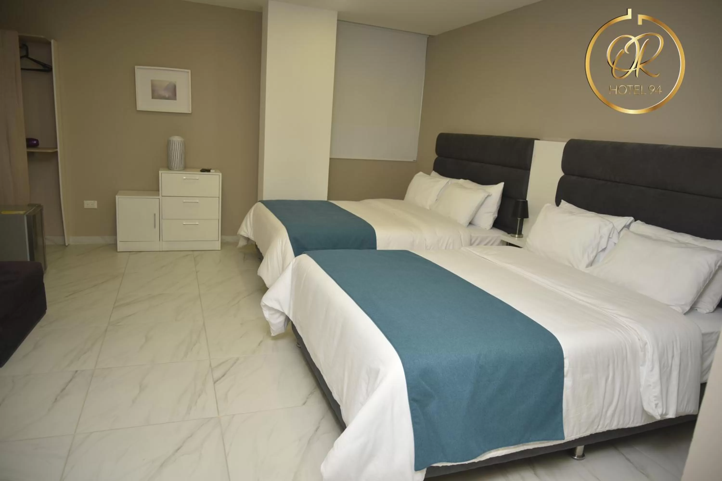 Photo of the whole room, Bed in OR HOTEL 94