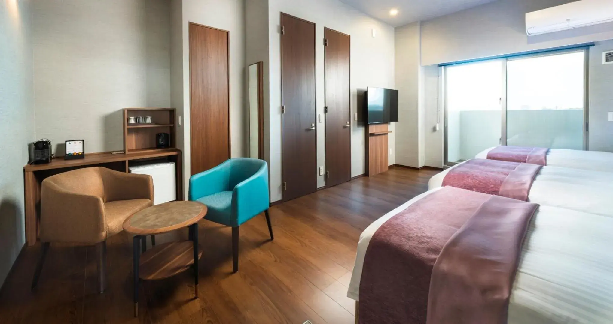 Executive Triple Room - Non-Smoking in HOTEL SANSUI NAHA Ryukyu Onsen Naminoue-No-Yu Executive Triple Room - Non-Smoking in HOTEL SANSUI NAHA Ryukyu Onsen Naminoue-No-Yu