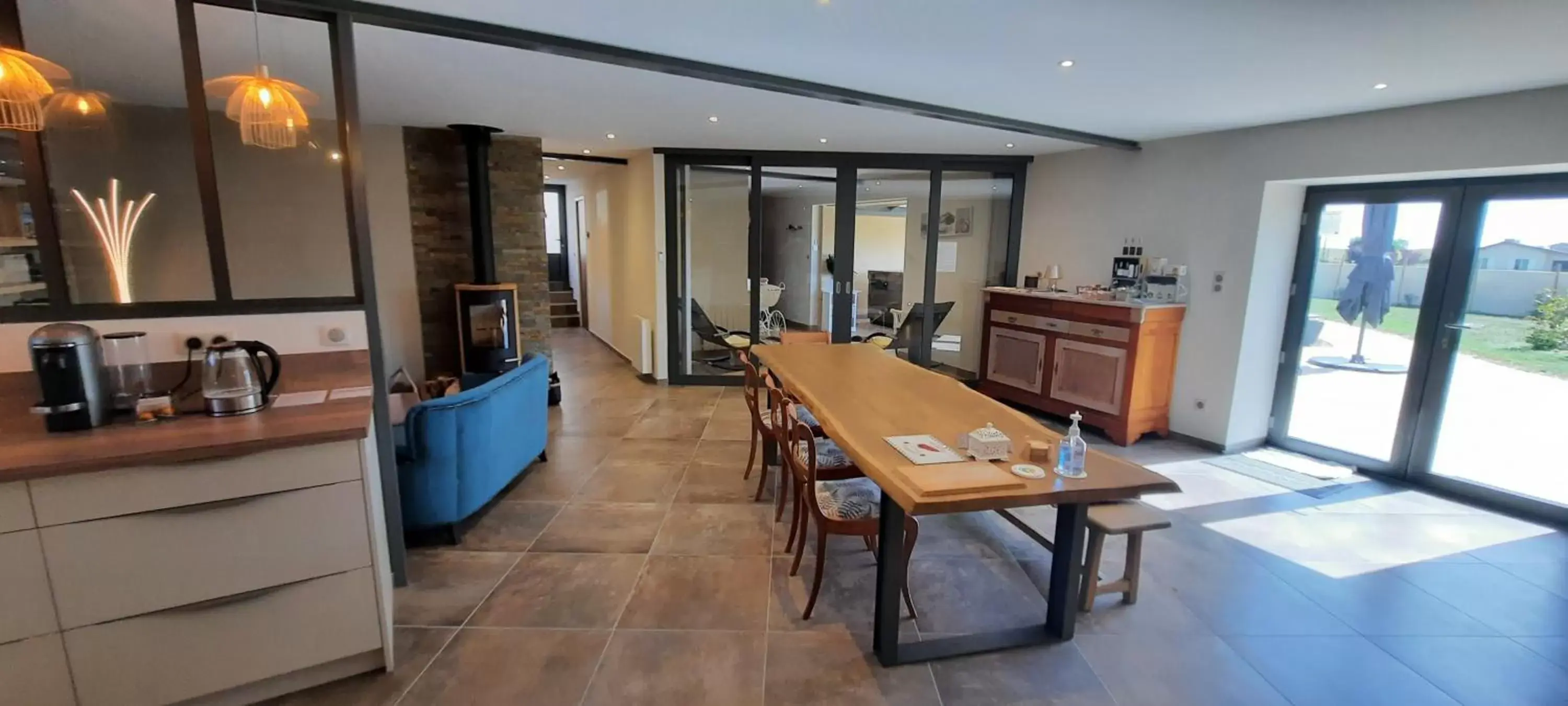 Living room, Dining Area in Bel Aujourd'hui Spa Sauna