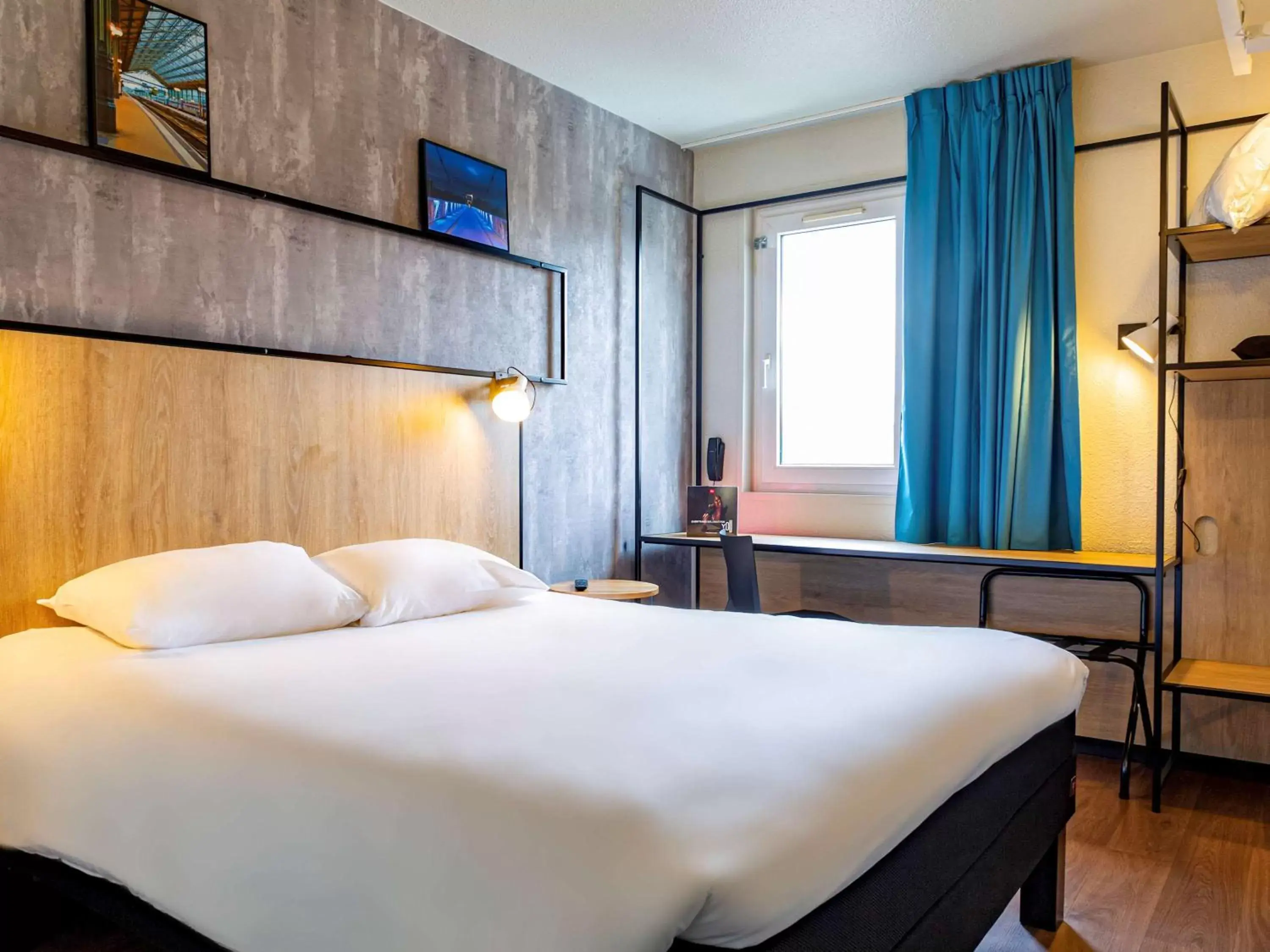 Photo of the whole room, Bed in ibis Tours Sud