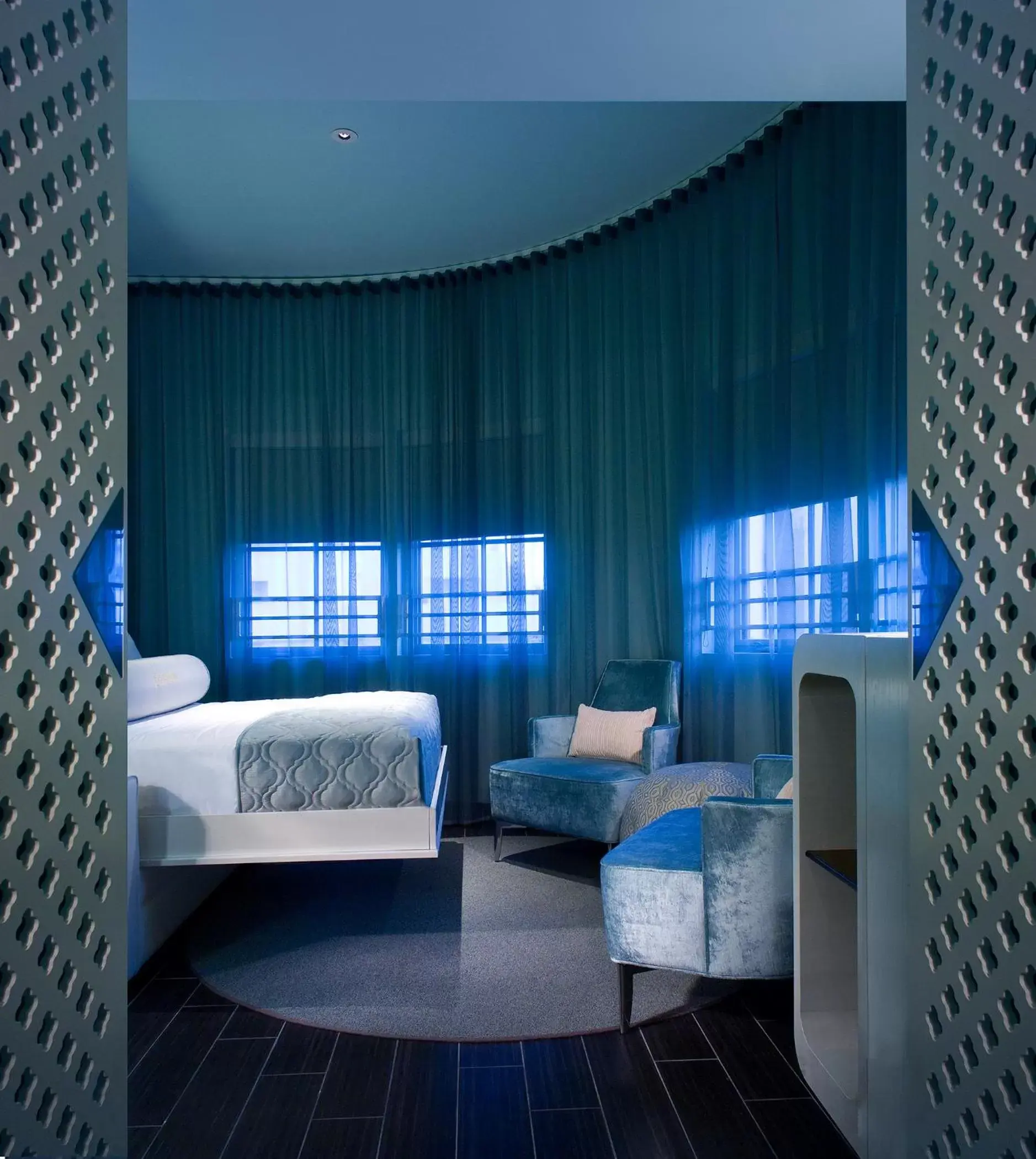 Bed in Dream South Beach, Part Of Hyatt