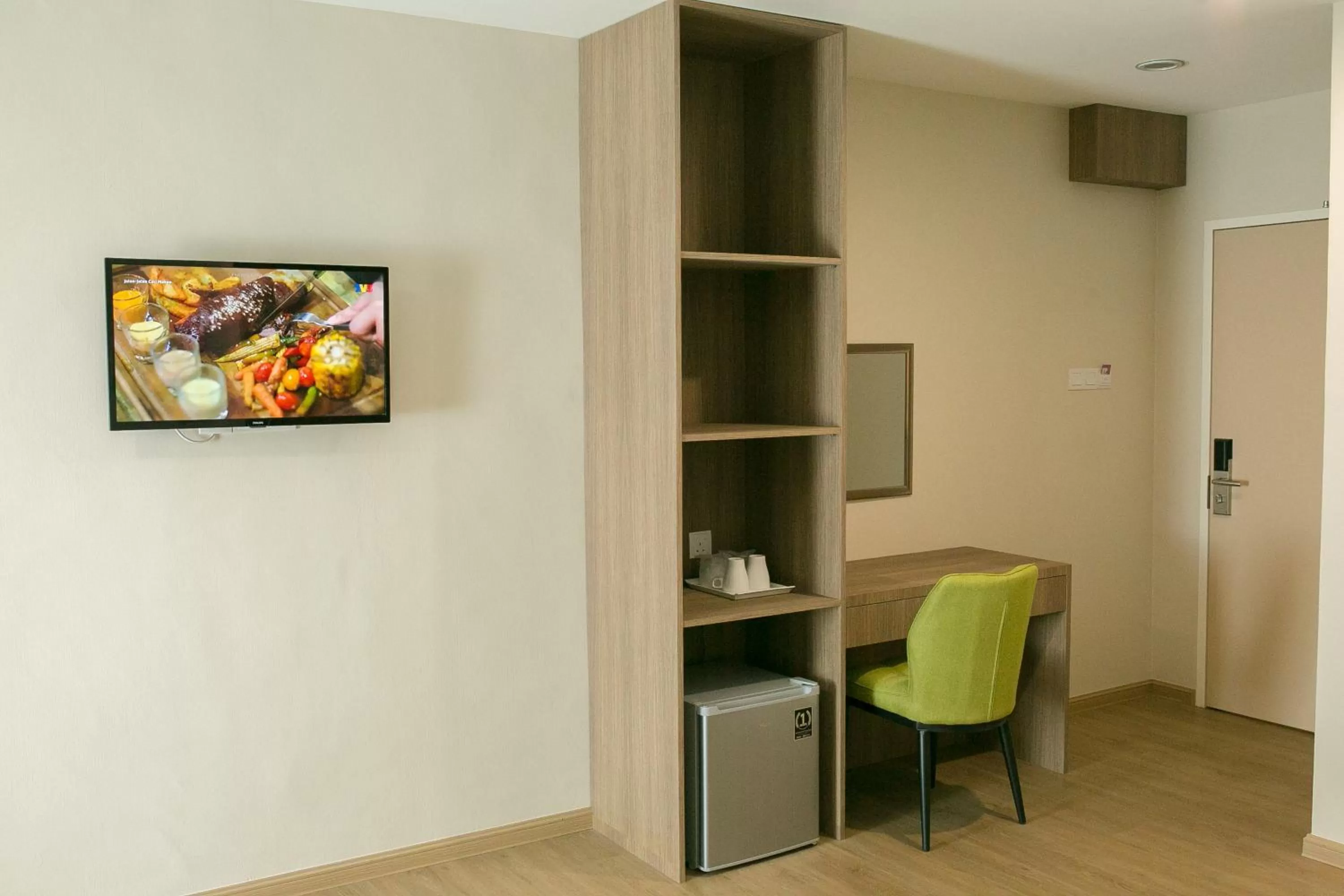 TV and multimedia in Savana Hotel & Serviced Apartments