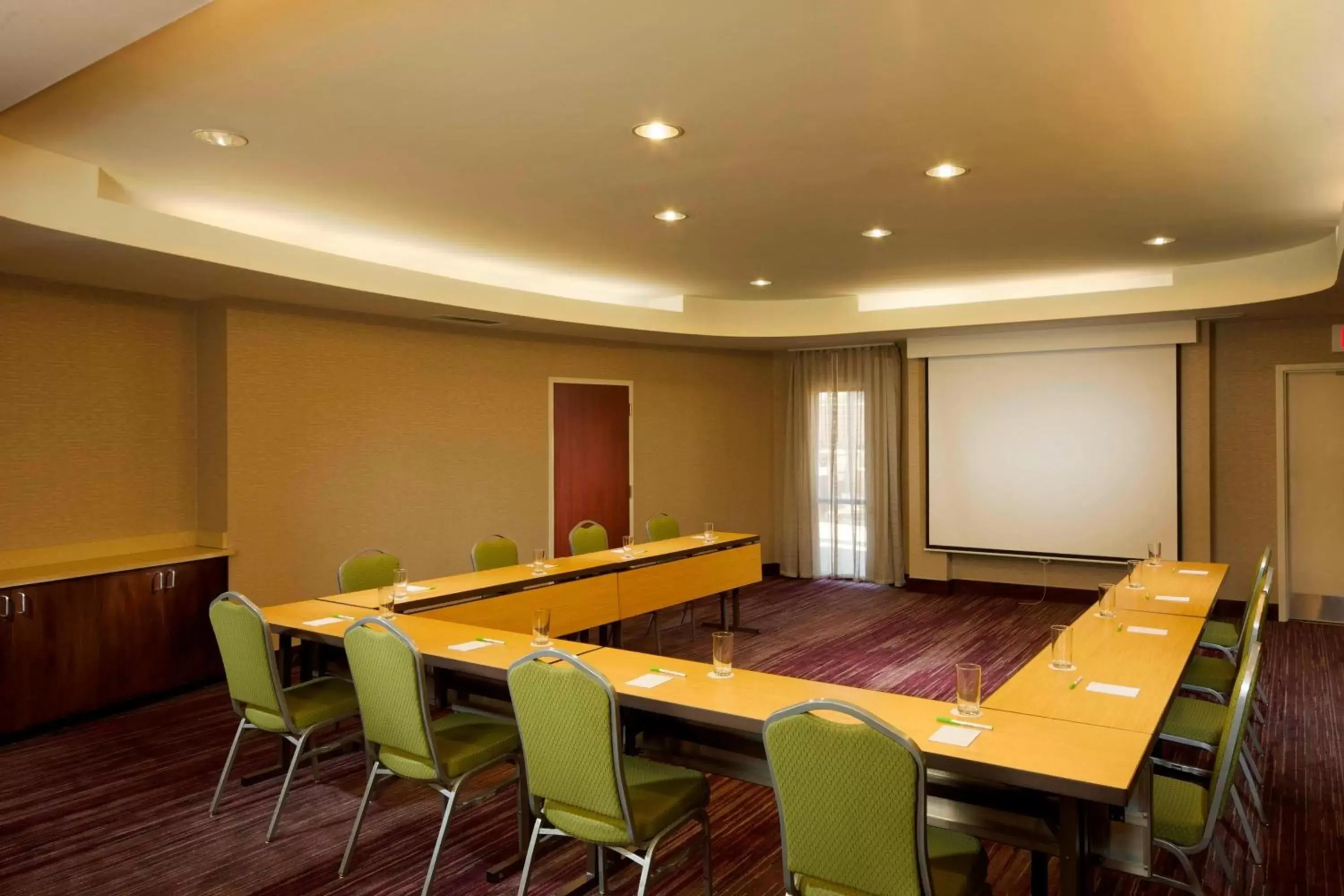 Meeting/conference room in Courtyard by Marriott Jackson