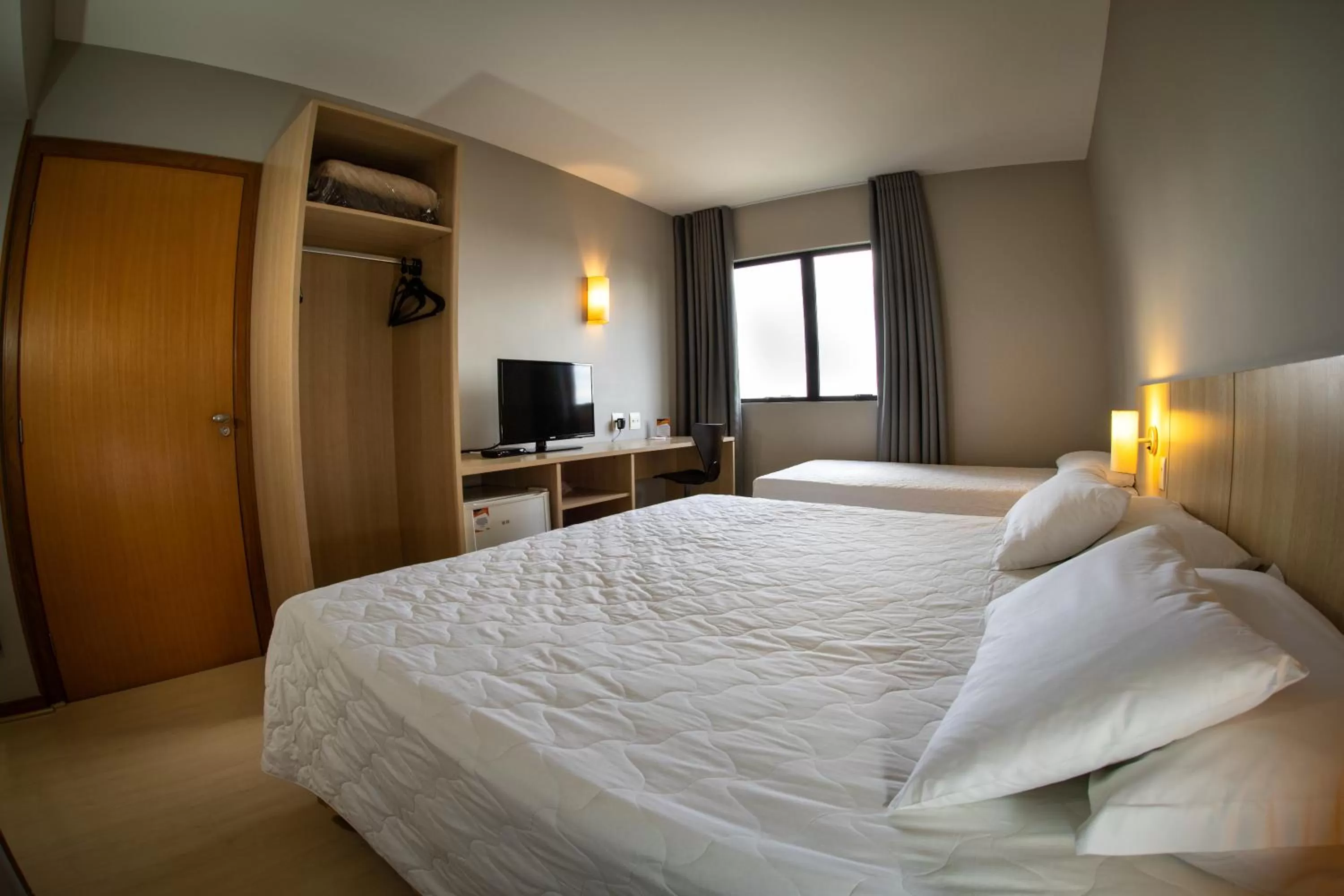 Bed in Hotel Campo Largo Express