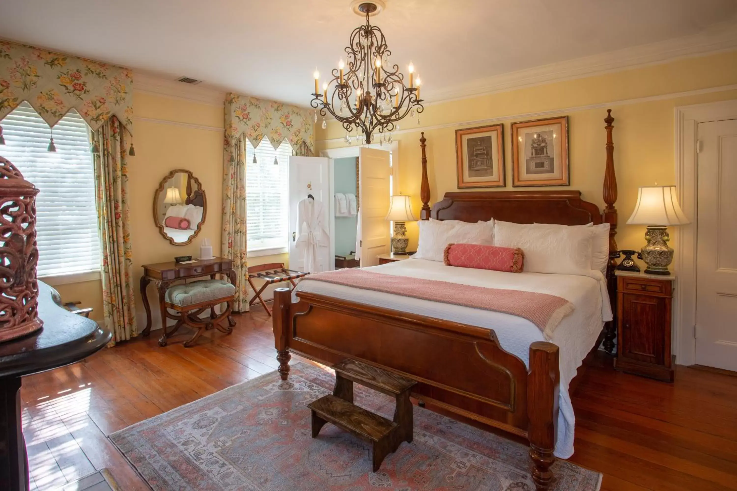 Bed in The Gastonian, Historic Inns of Savannah Collection