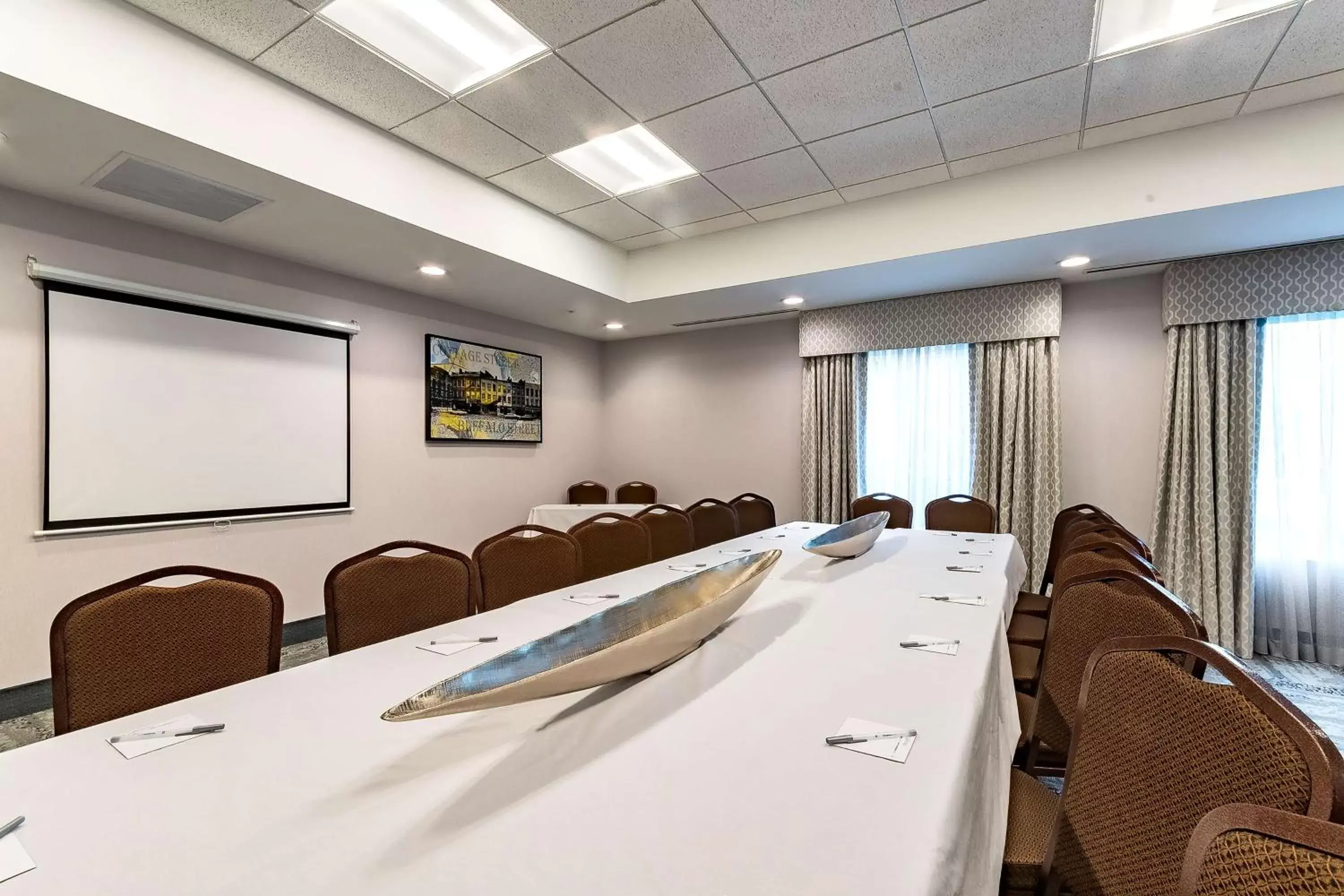 Meeting/conference room in Hampton Inn Lockport - Buffalo, NY