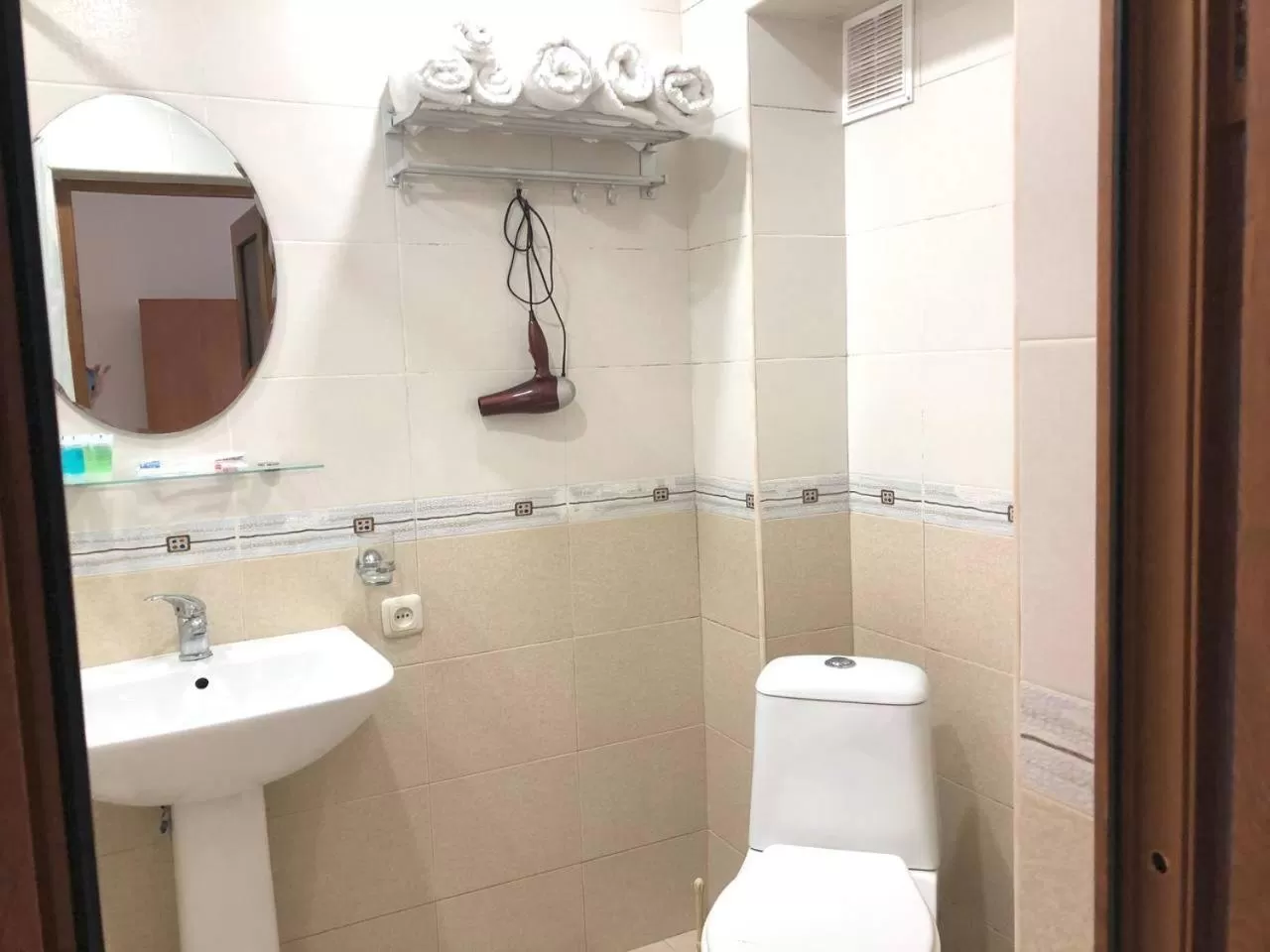 Toilet in Dil Hill by Sam