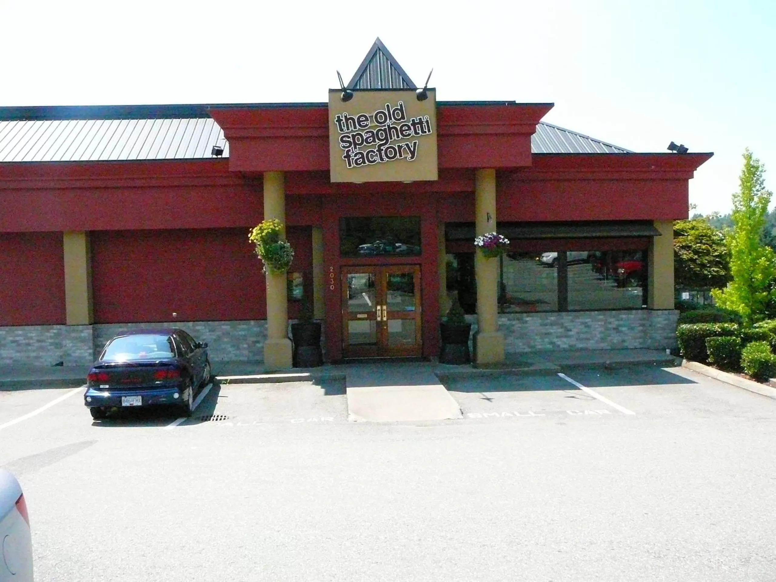 Restaurant/places to eat in Coast Abbotsford Hotel & Suites