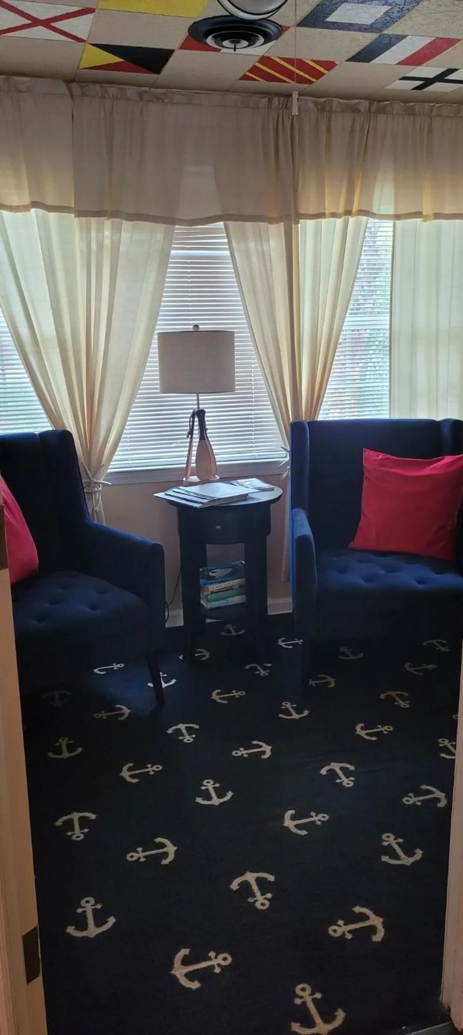 Seating area in Tybee Island Inn Bed & Breakfast