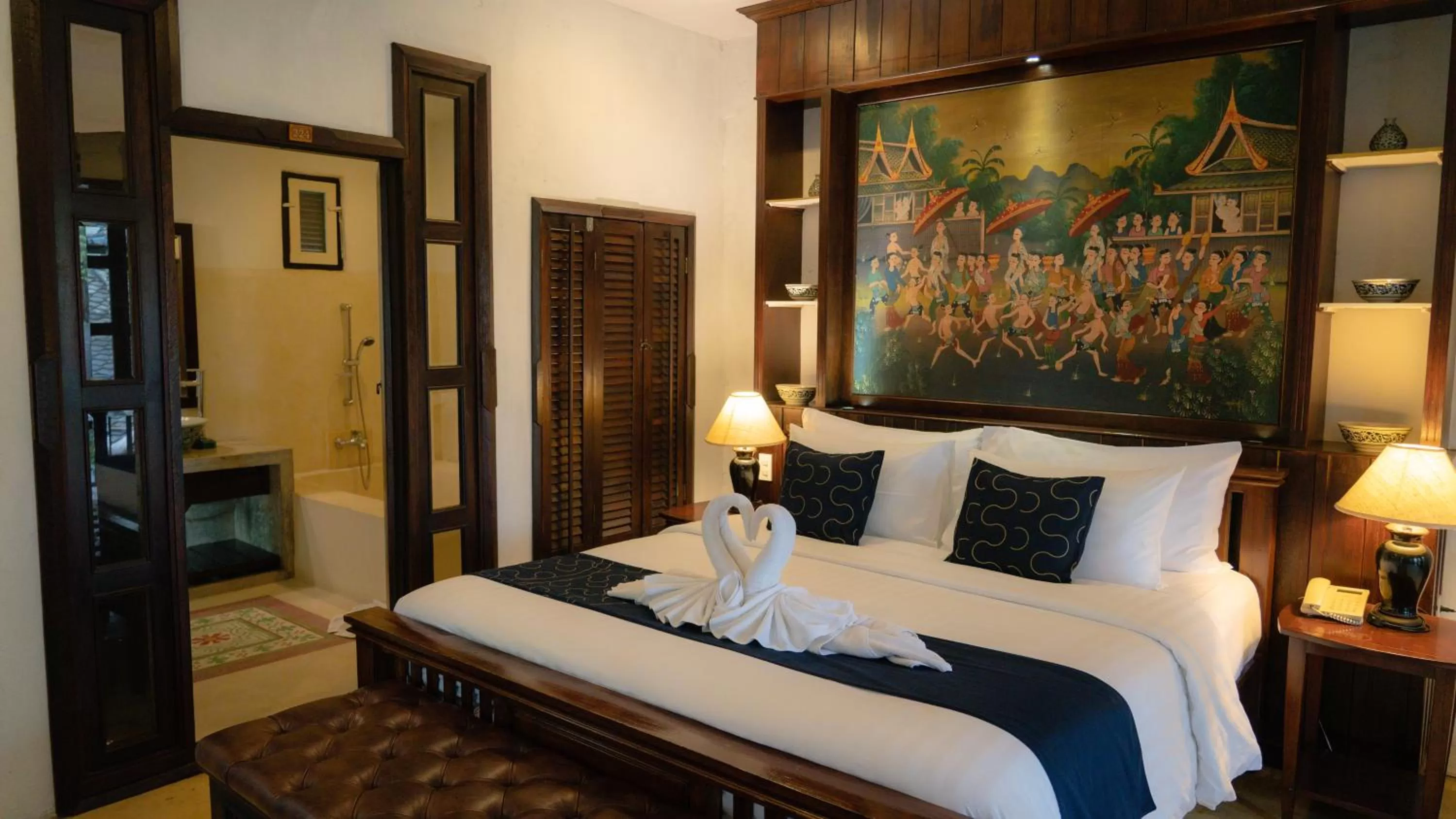 Photo of the whole room, Bed in Cheva Gallery Boutique Hotel