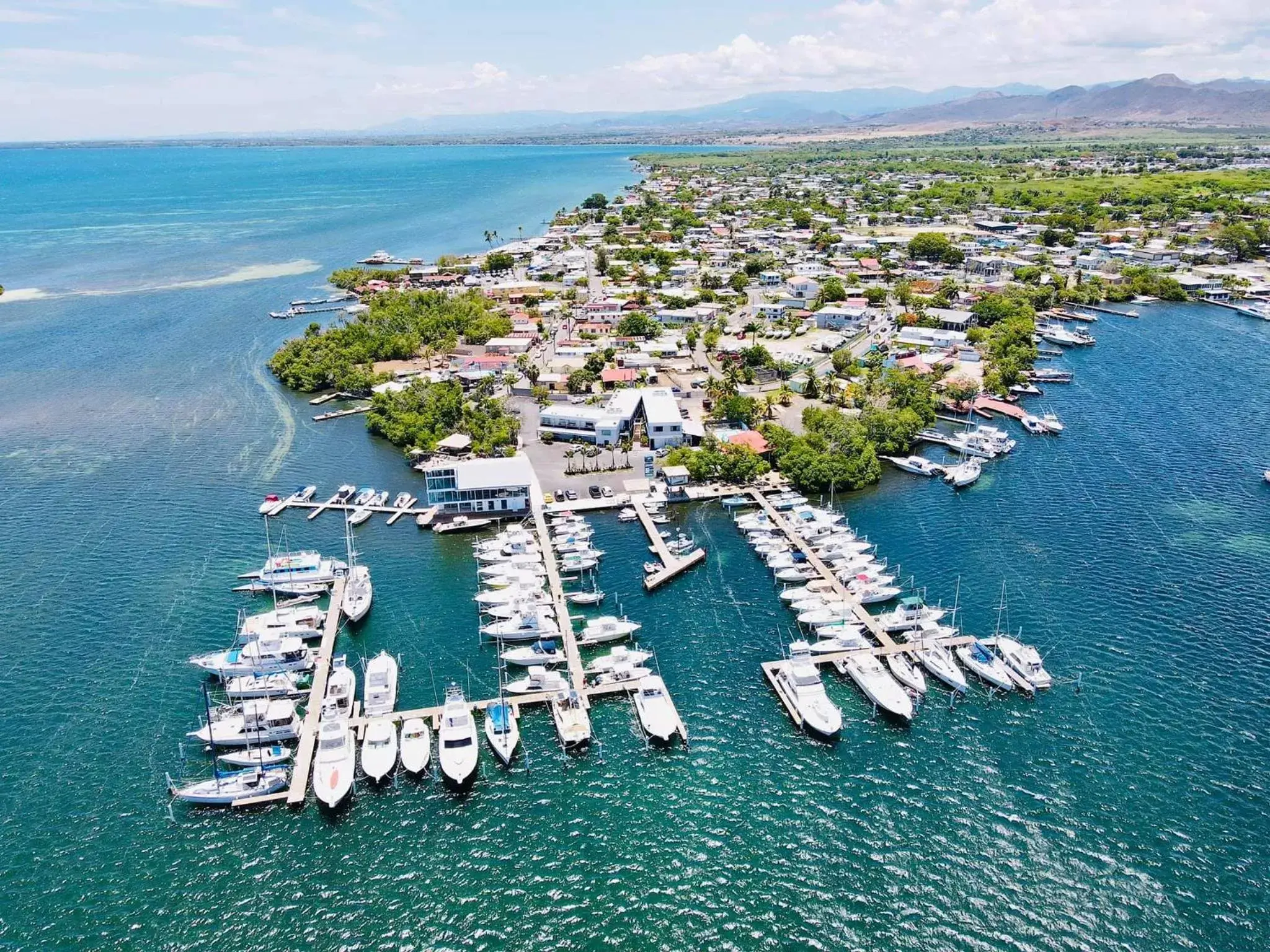 Property building, Bird's-eye View in Marina de Salinas