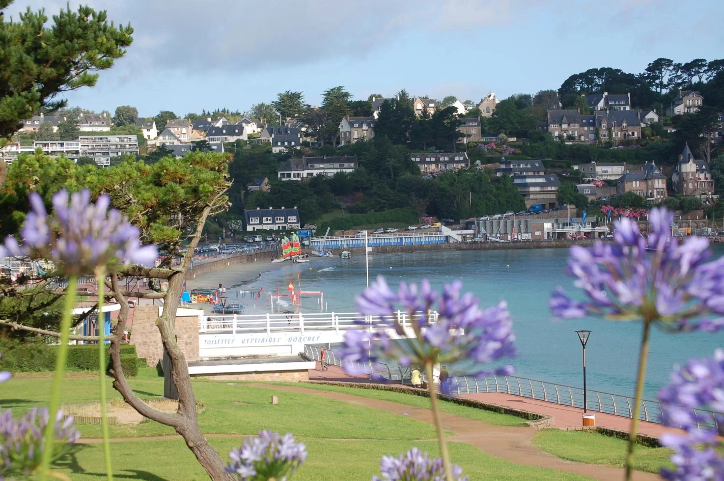 Facade/entrance in Best Western Les Bains Hotel et SPA