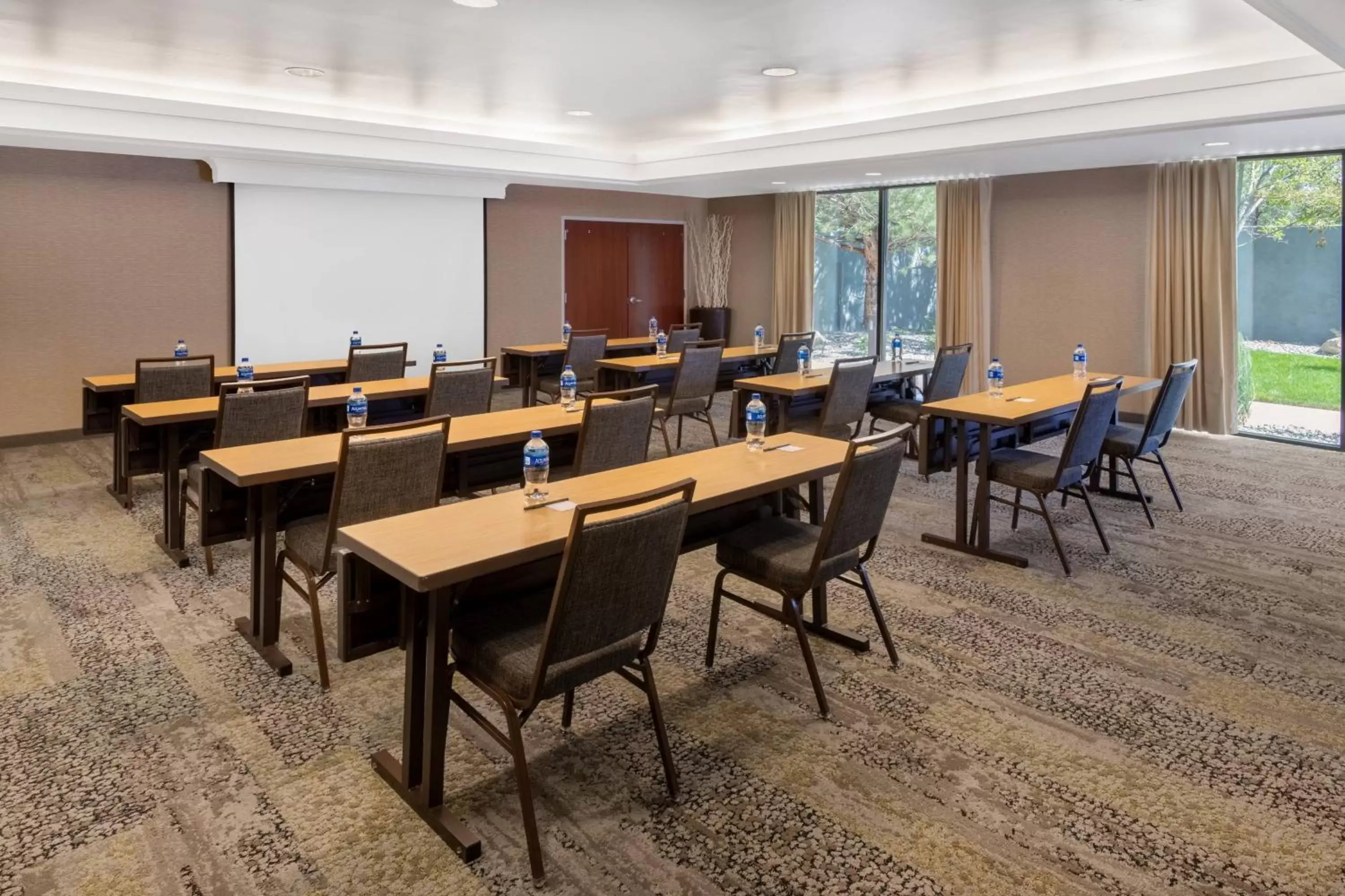 Meeting/conference room in Courtyard by Marriott Reno