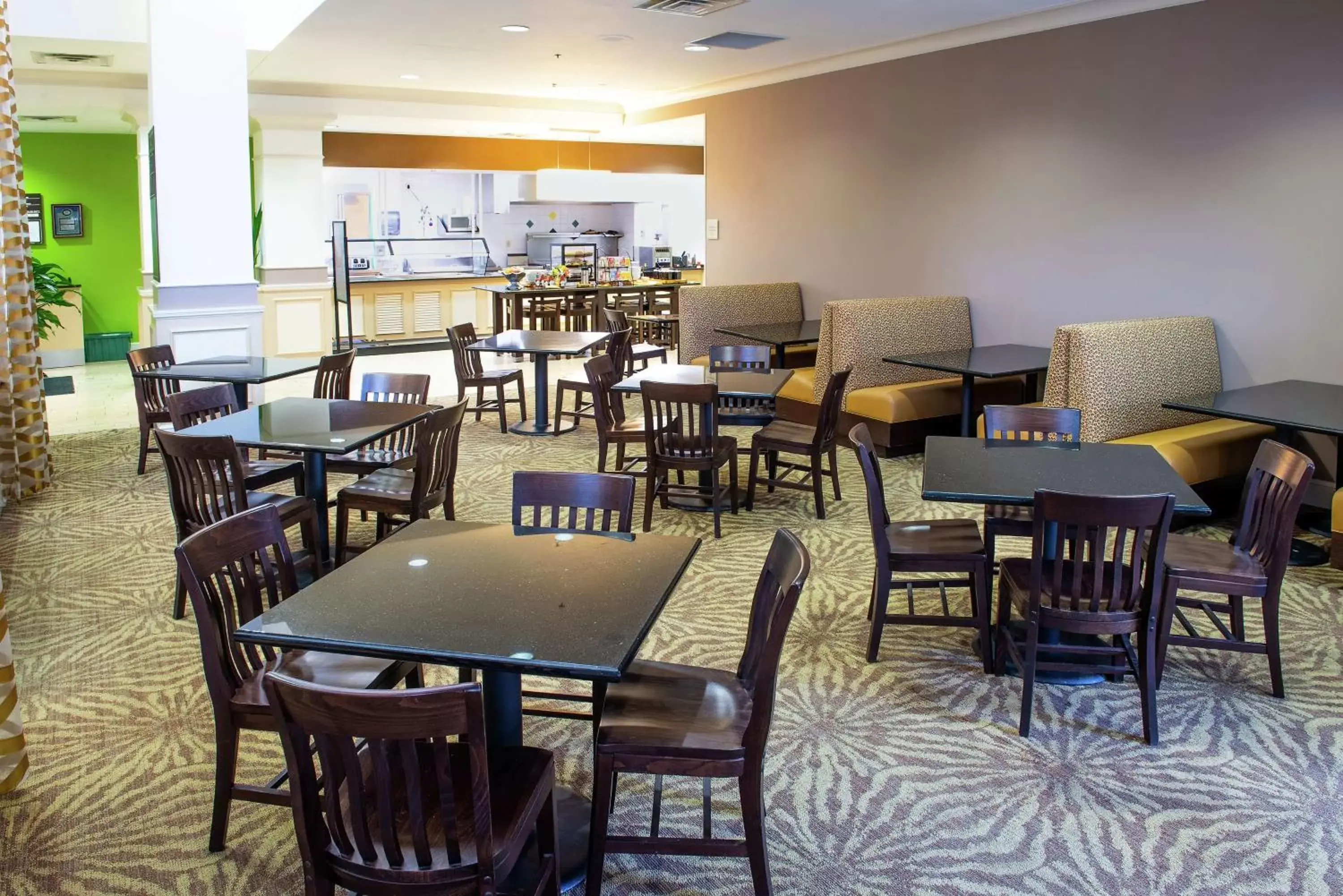 Breakfast, Restaurant/Places to Eat in Hilton Garden Inn Rochester Downtown