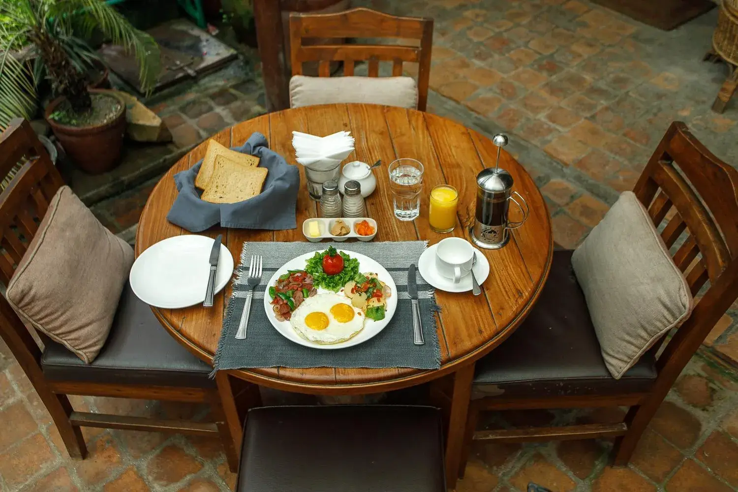 Breakfast, Restaurant/Places to Eat in Ambassador Garden Home