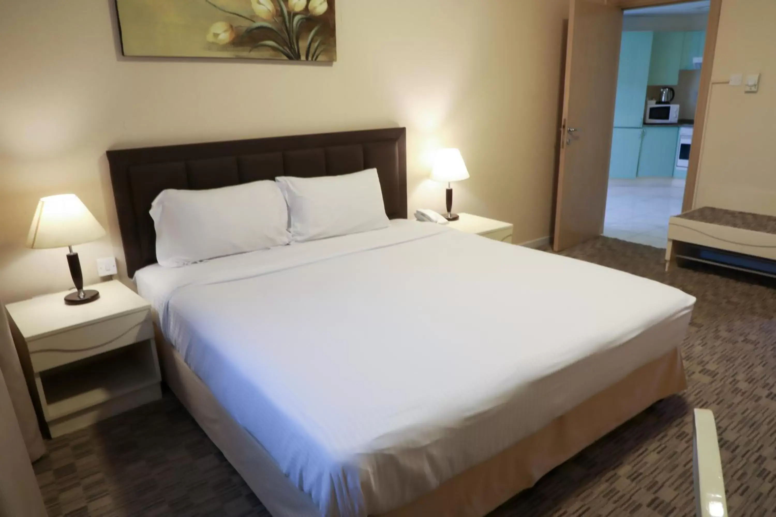 Bed in West Zone Pearl Hotel Apartment