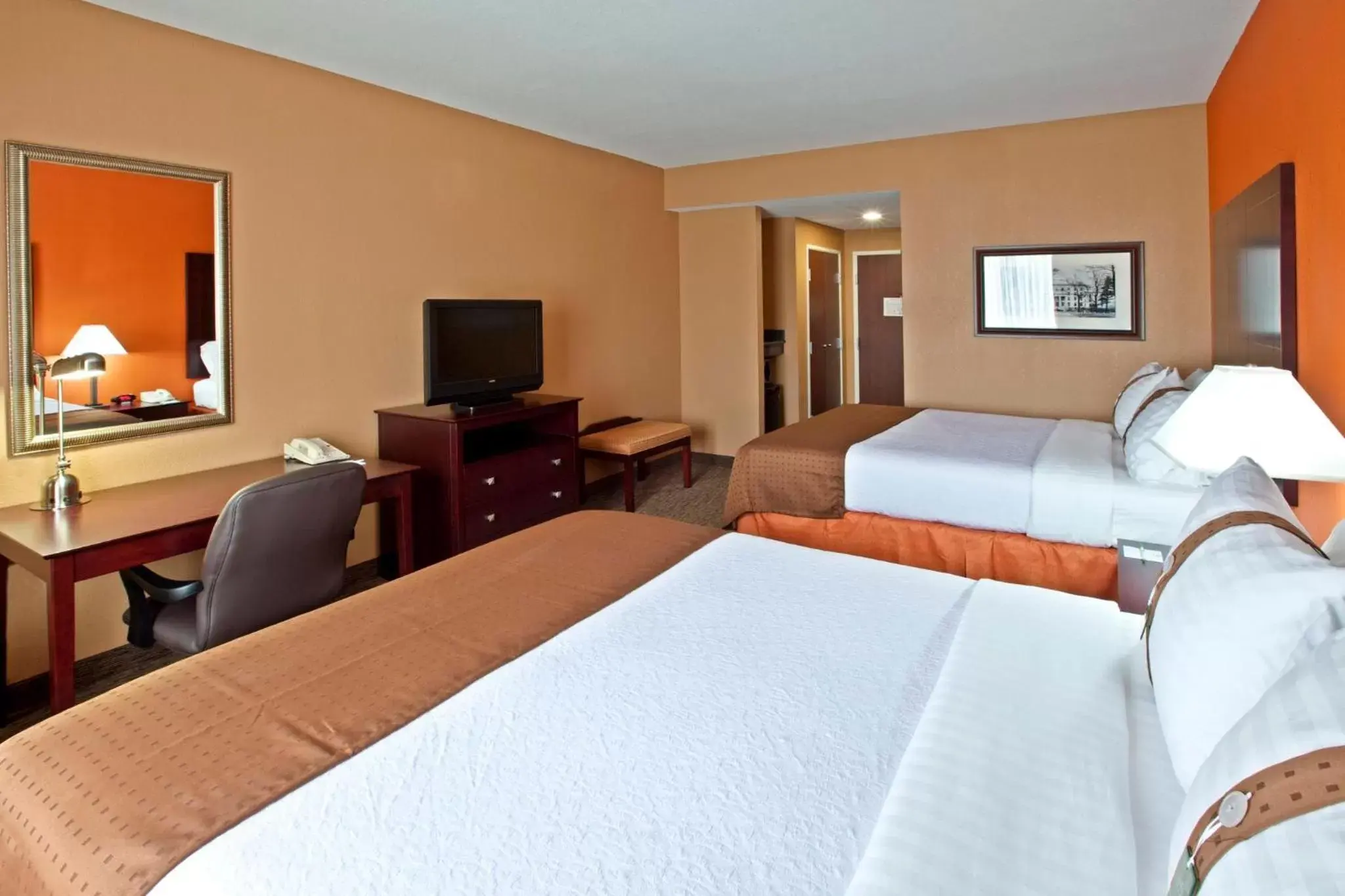 Photo of the whole room in Holiday Inn Louisville Airport South, an IHG Hotel