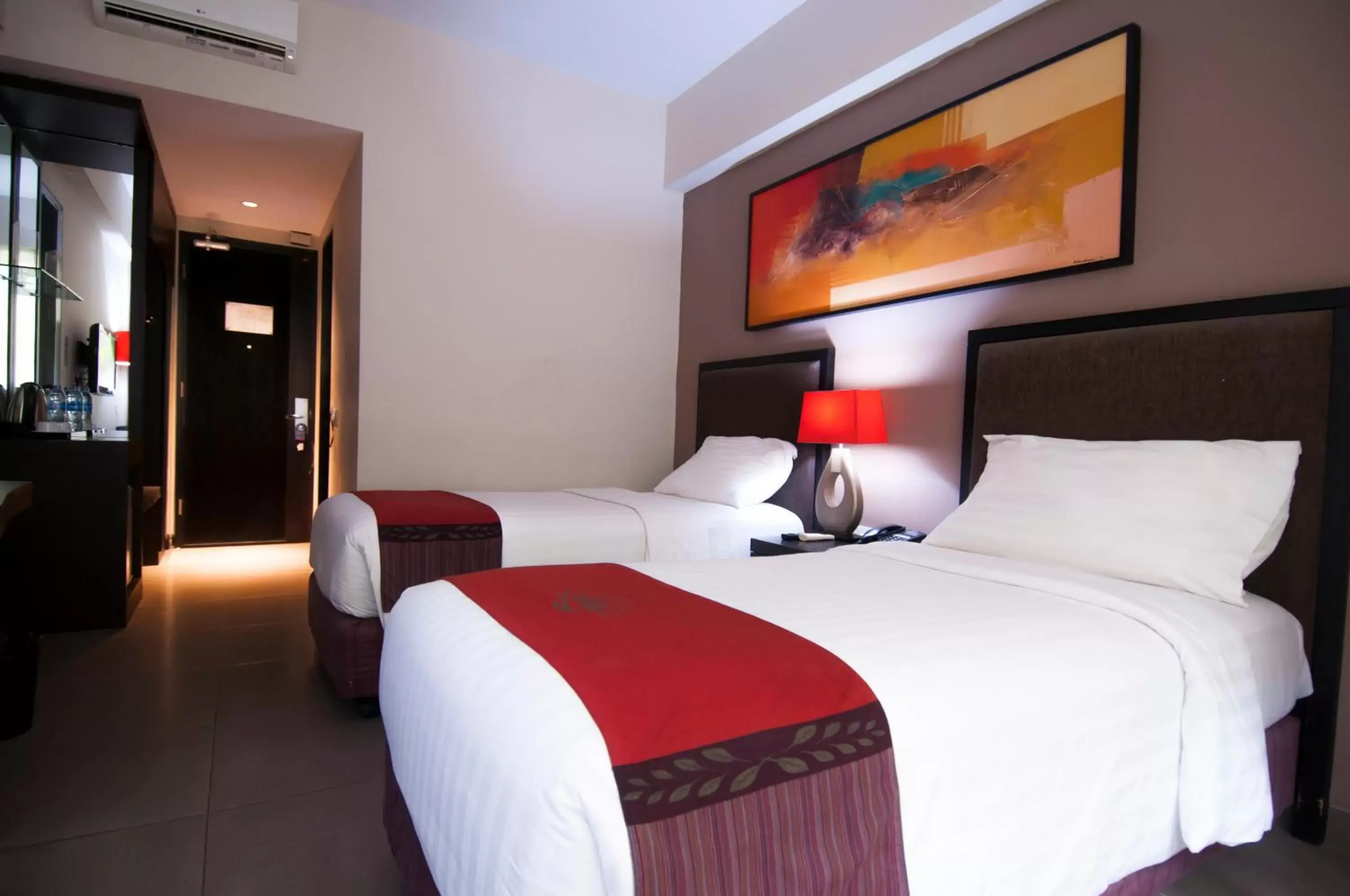 Bedroom, Bed in 100 Sunset Kuta Hotel & Ballroom