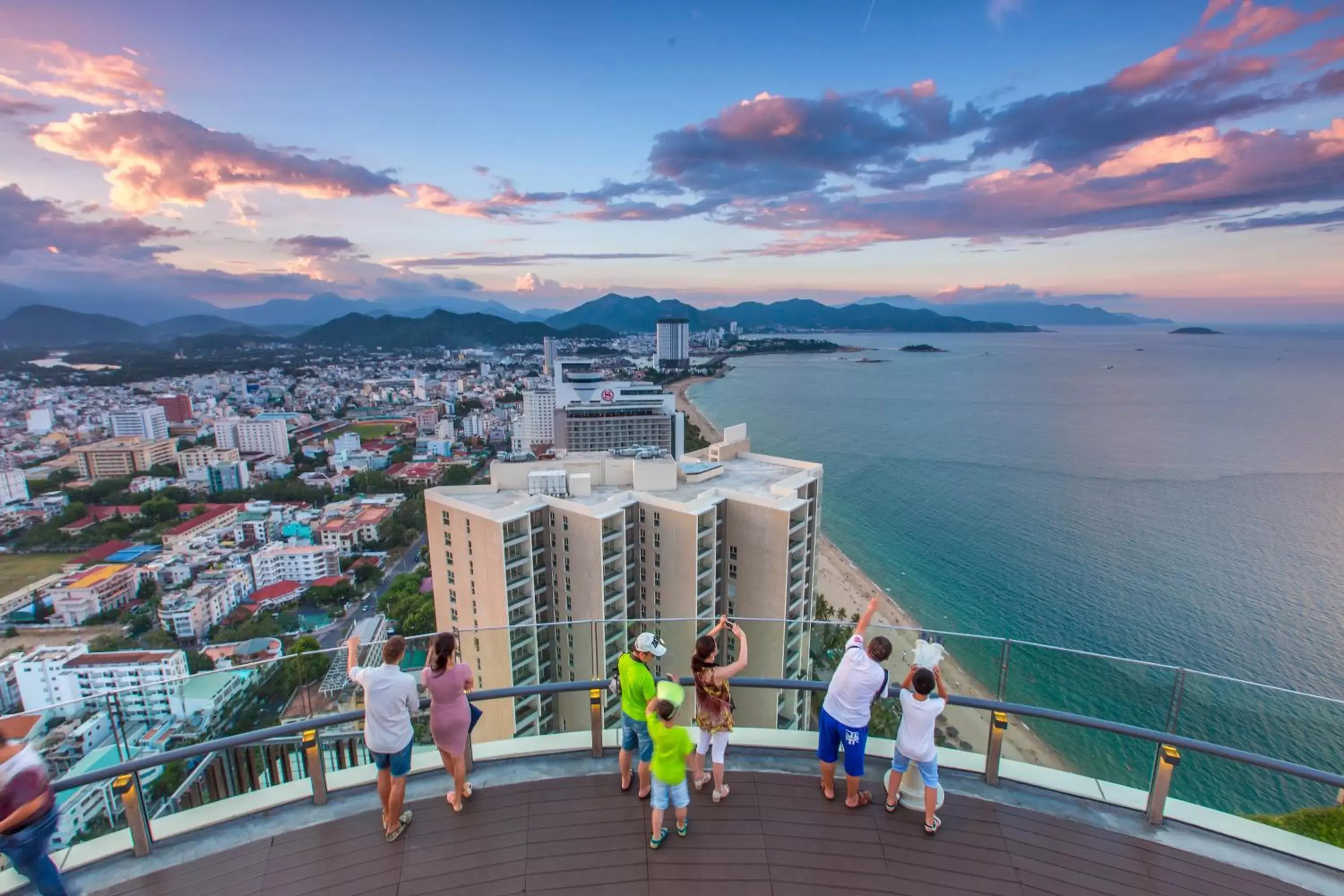 Lounge or bar in Havana Nha Trang Hotel