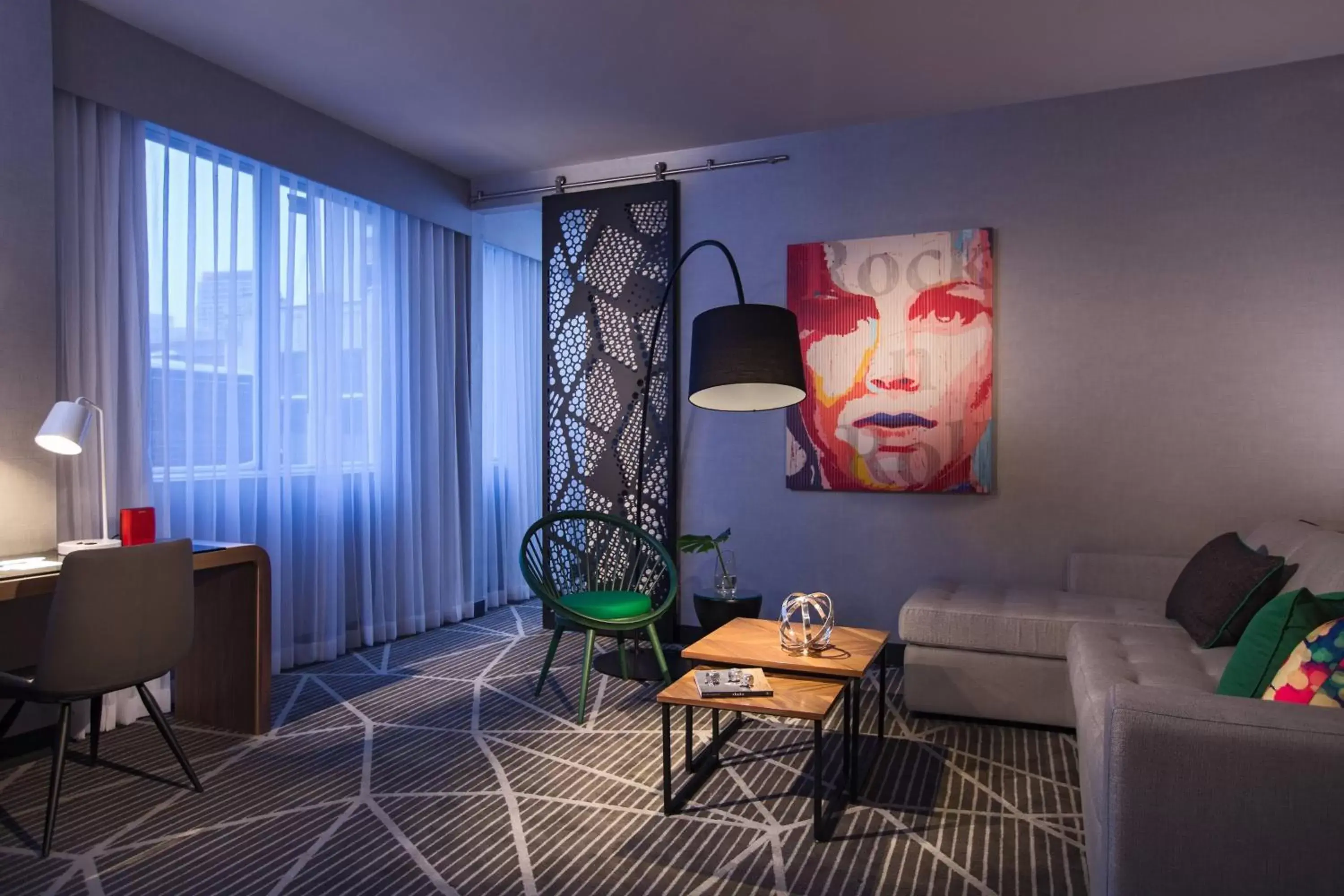 Bedroom, Seating Area in Renaissance Montreal Downtown Hotel