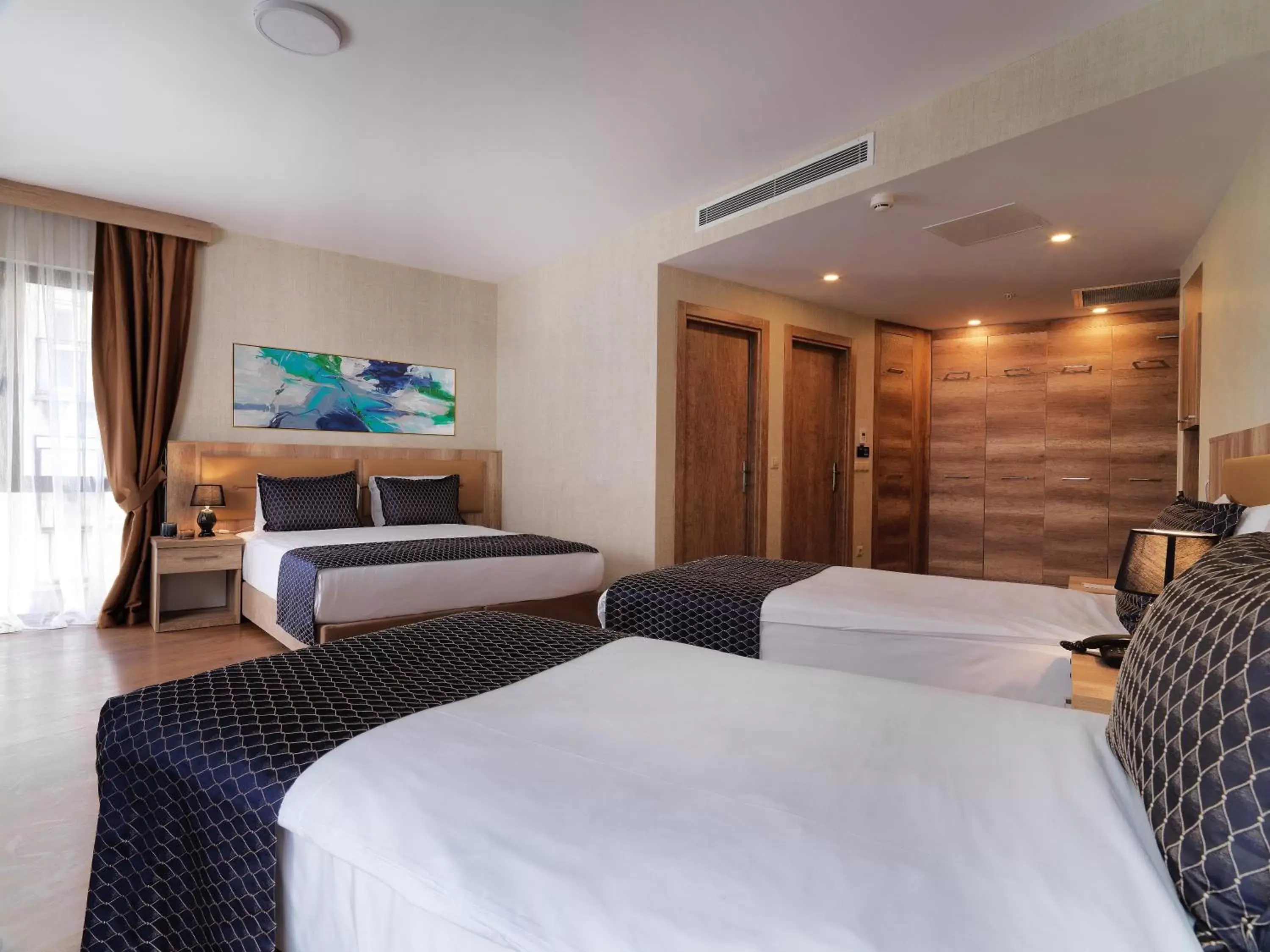 Bed in Jaff Hotels & Spa Nisantasi