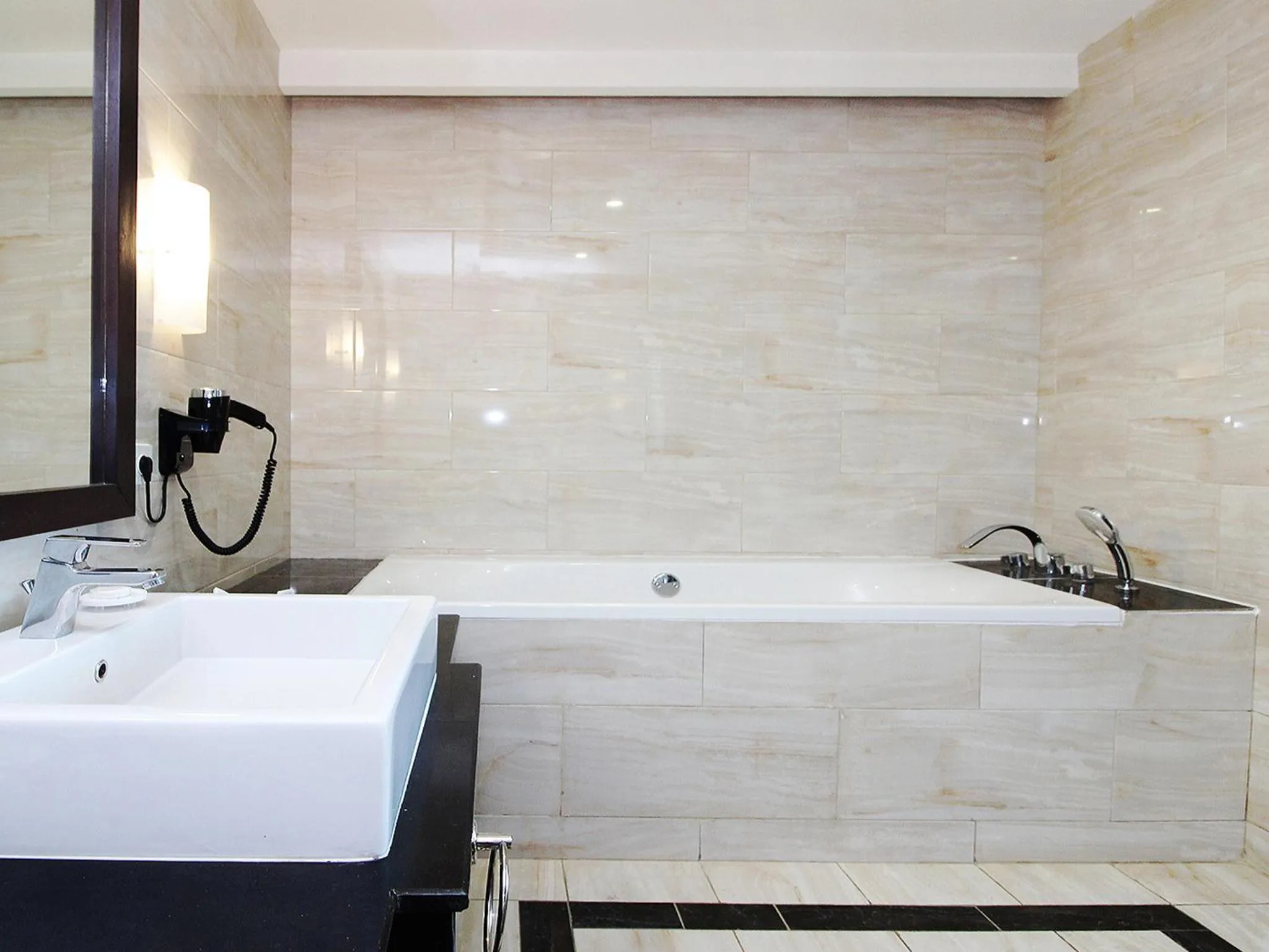 Bathroom in Java Palace Hotel