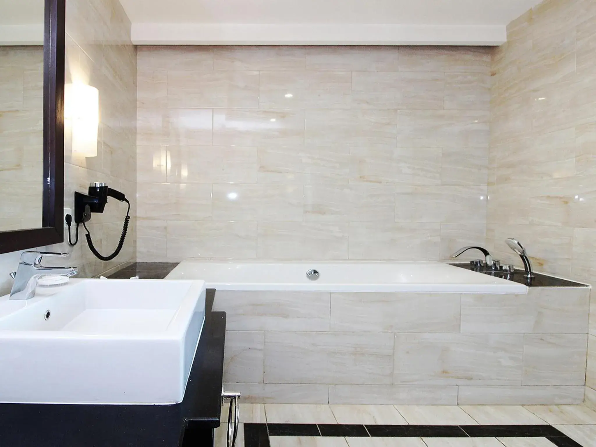 Bathroom in Java Palace Hotel Bathroom in Java Palace Hotel