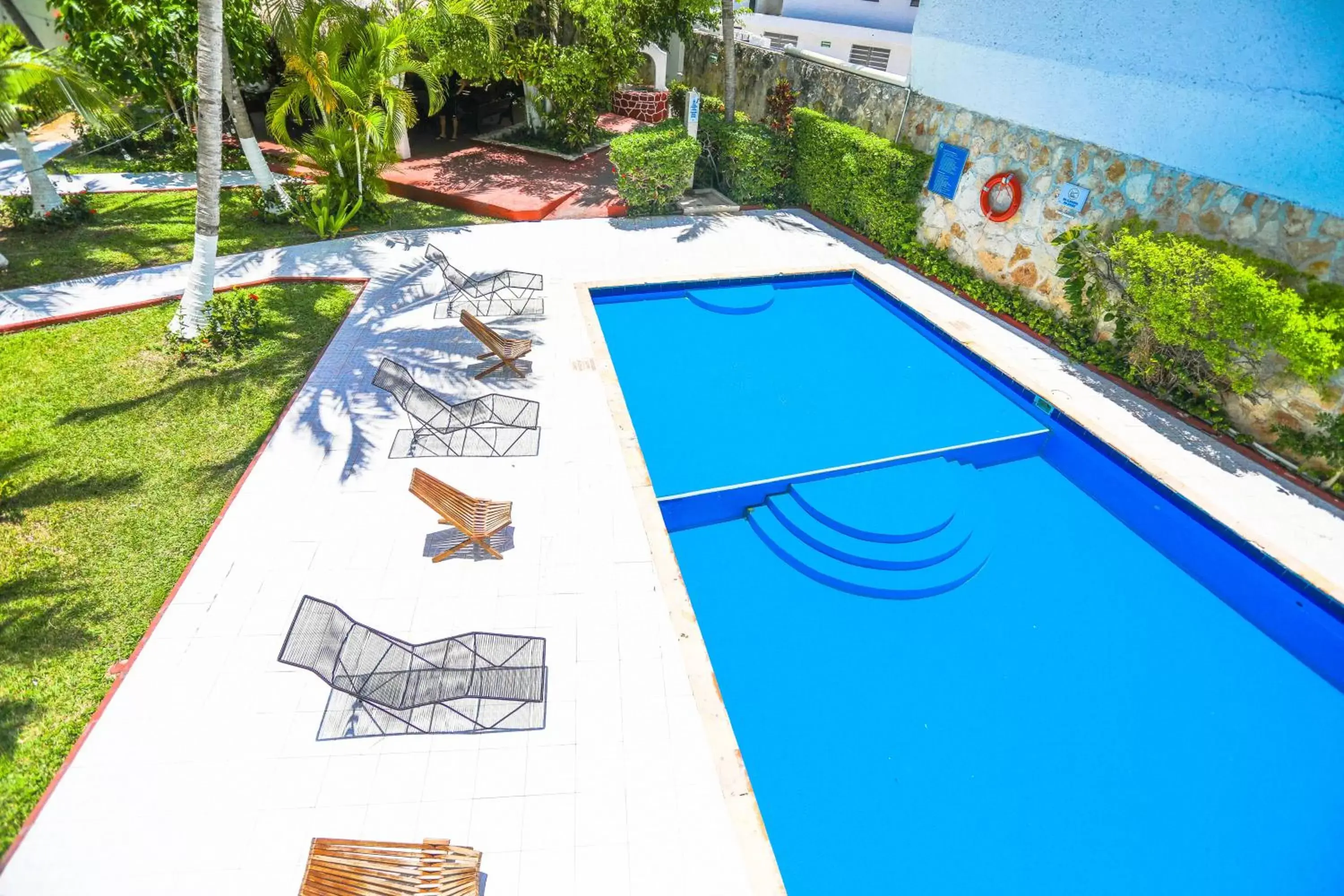 Swimming pool, Pool View in Hotel Caribe Internacional Cancun