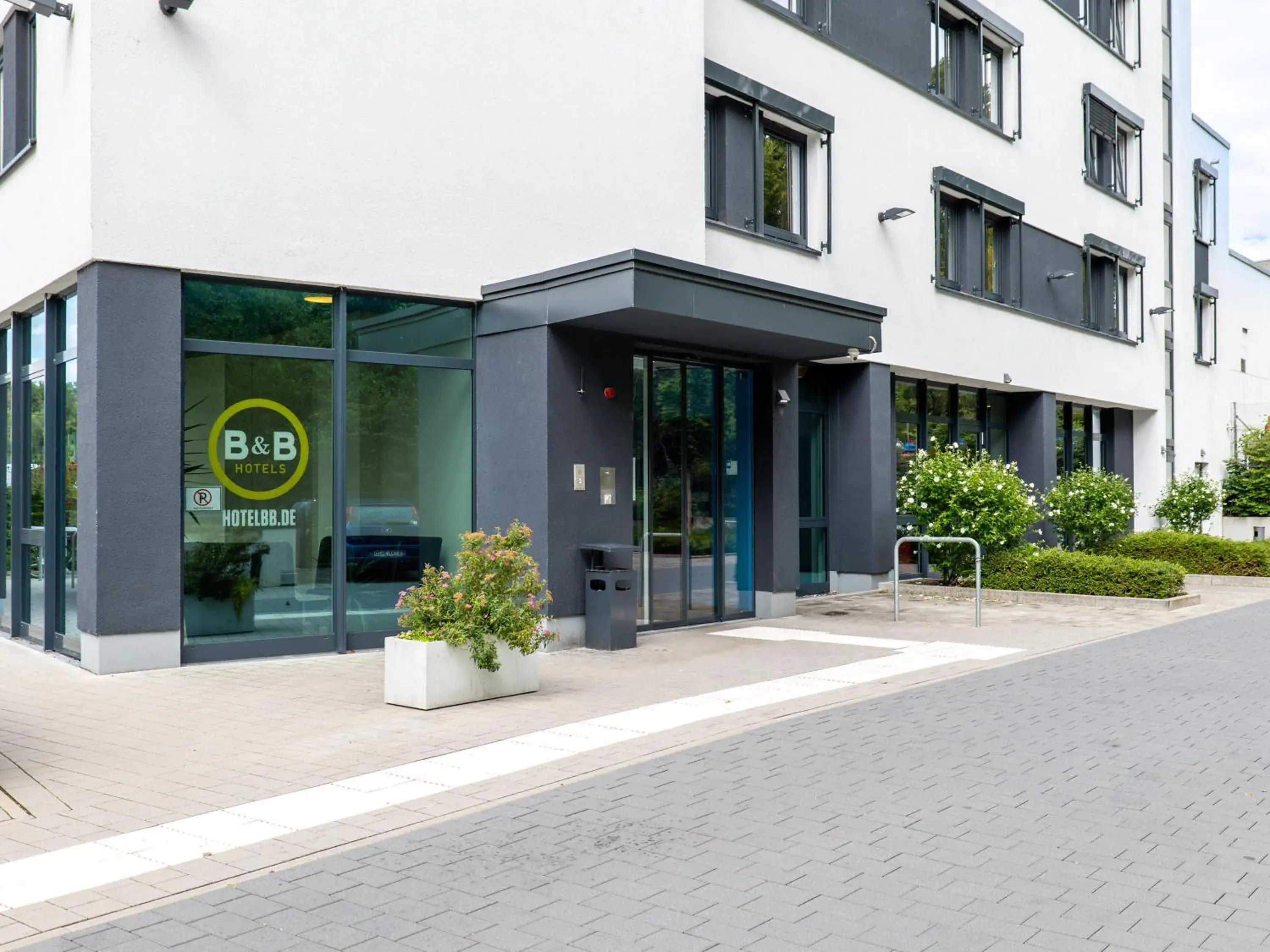 Property Building in B&B Hotel Stuttgart-Airport/Messe