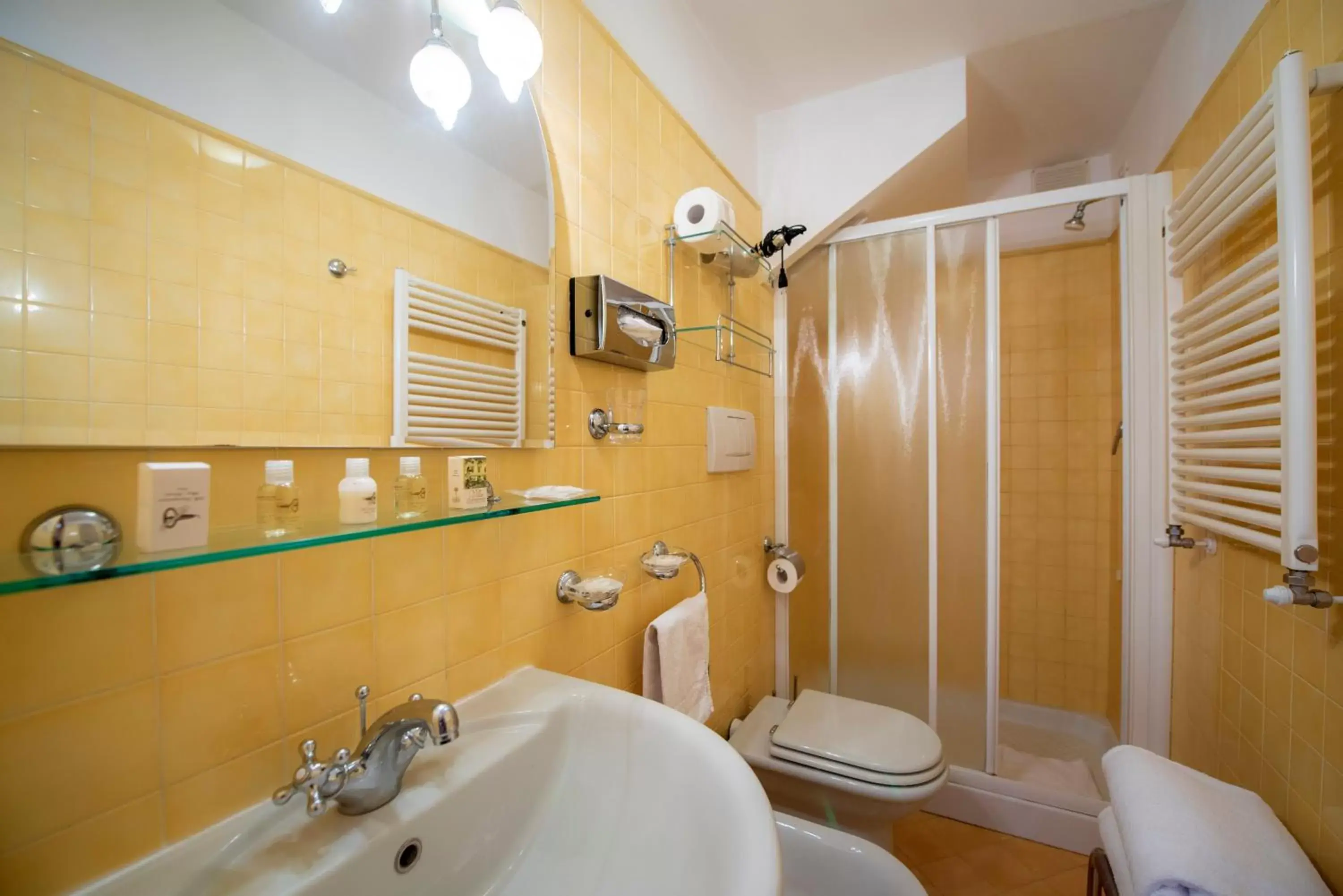 Bathroom in Villa Scacciapensieri Boutique Hotel