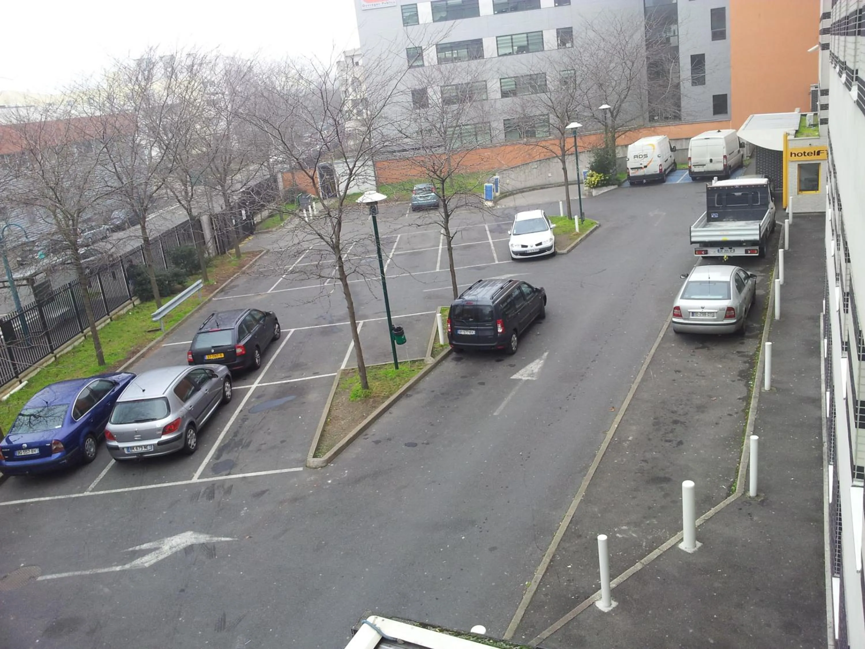 Facade/entrance in ibis Budget Gennevilliers Asnieres