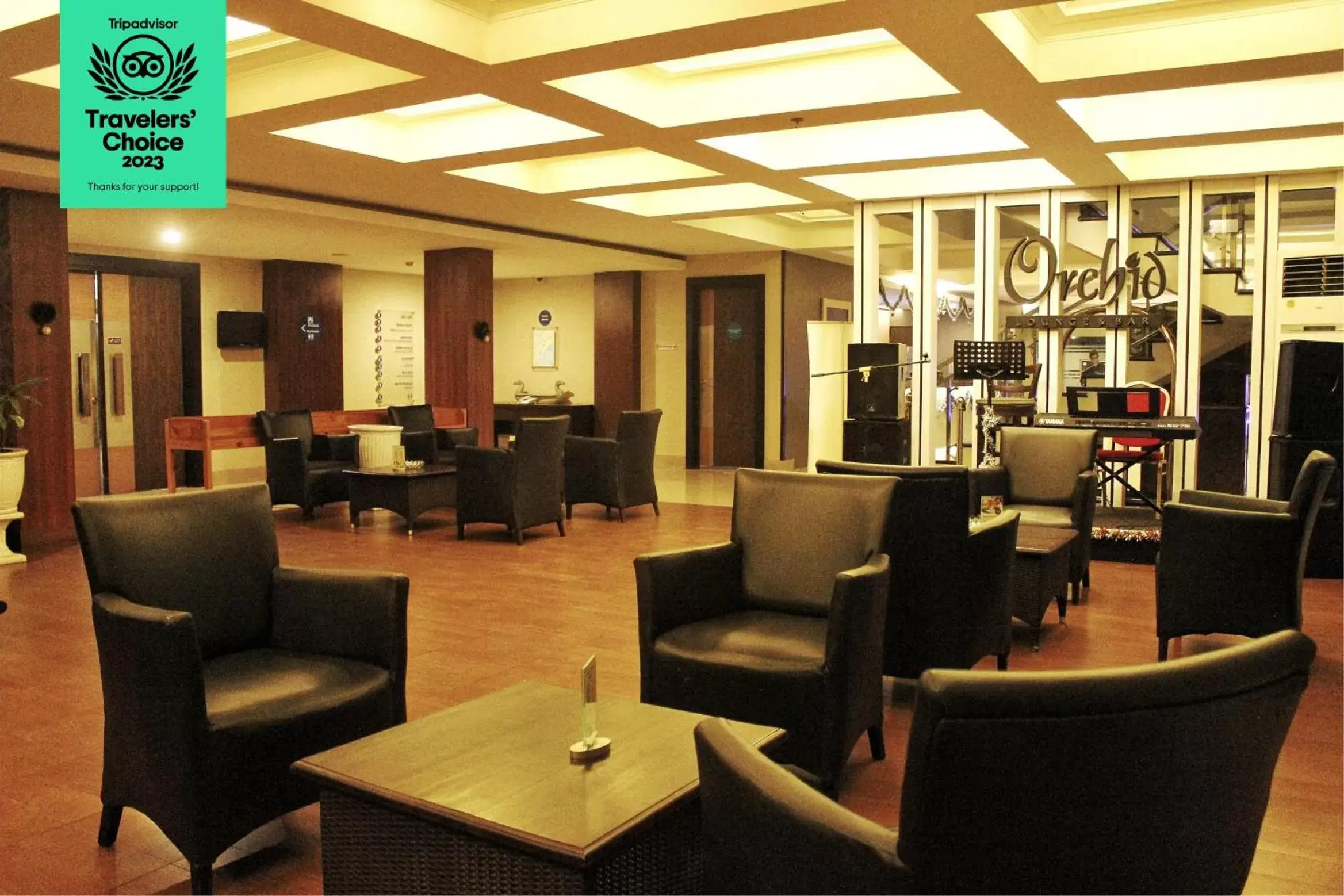Lounge or bar, Restaurant/Places to Eat in Dafam Hotel Cilacap
