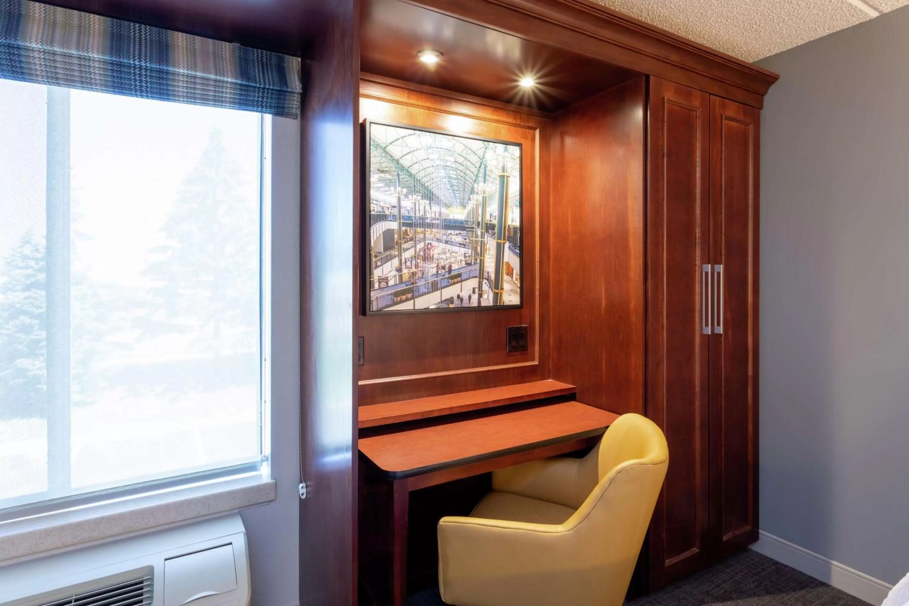 Bedroom in Hampton Inn Minneapolis/Eagan