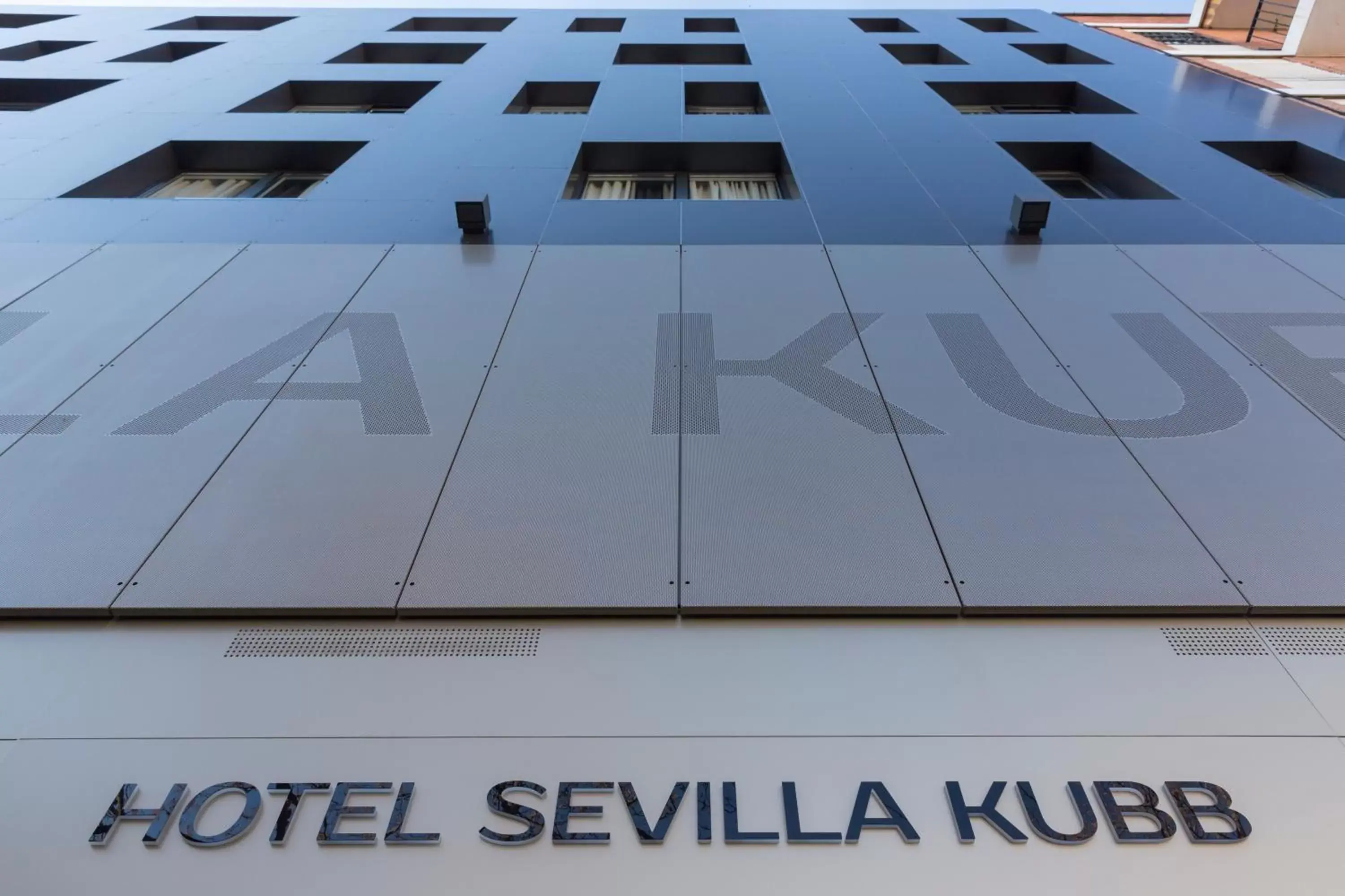 Property Building in Hotel Macià Sevilla Kubb