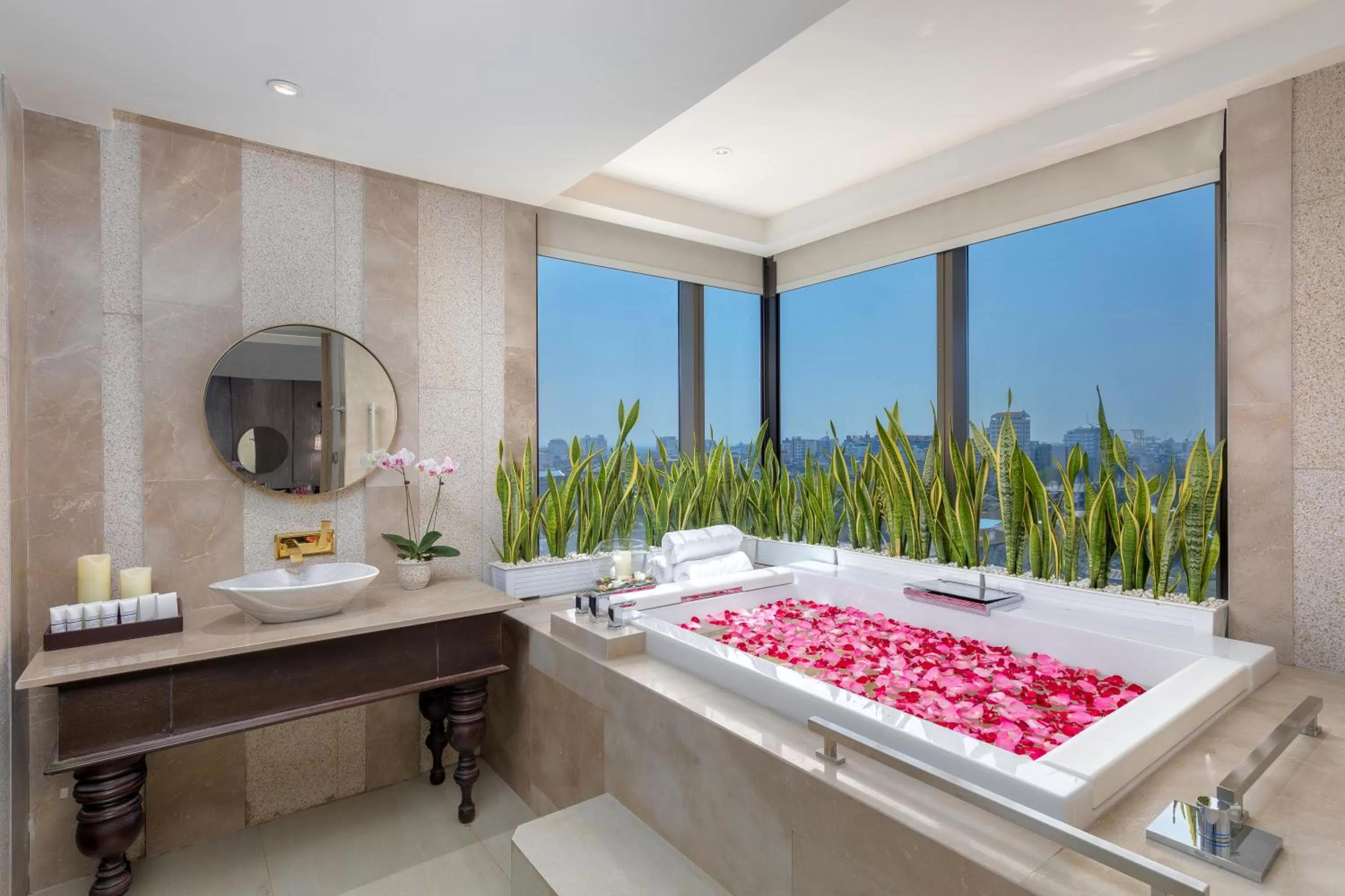 Massage in Pan Pacific Yangon