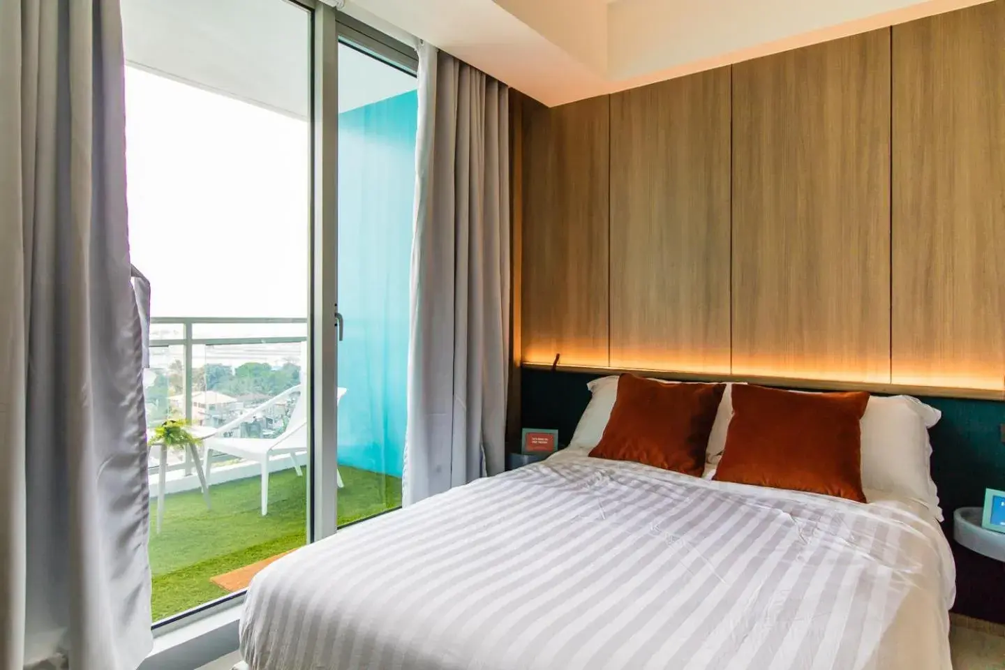 Bed in Azure Urban Beach Resort Manila by Radlett