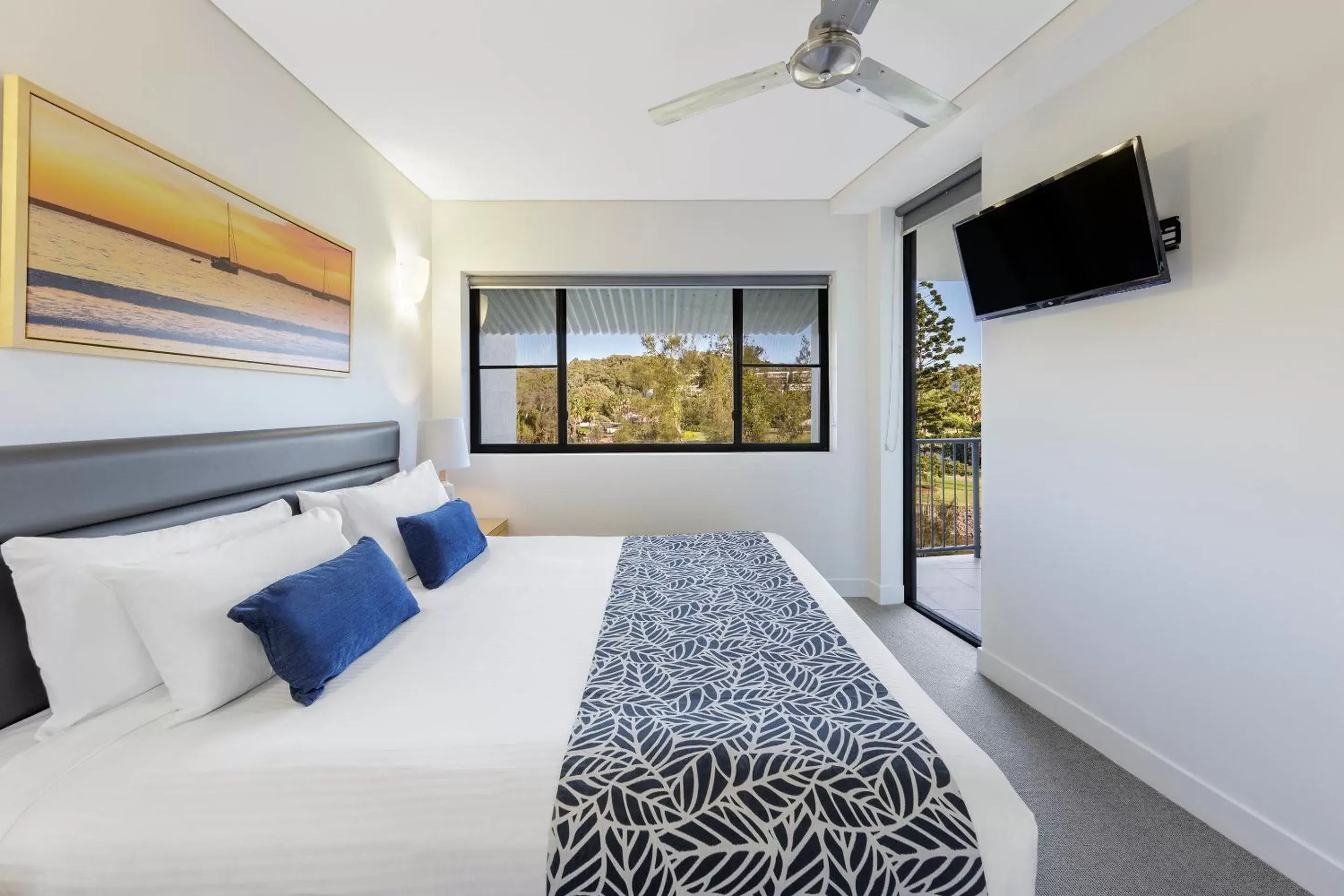 Bedroom, Bed in Club Wyndham Coffs Harbour, Trademark Collection by Wyndham