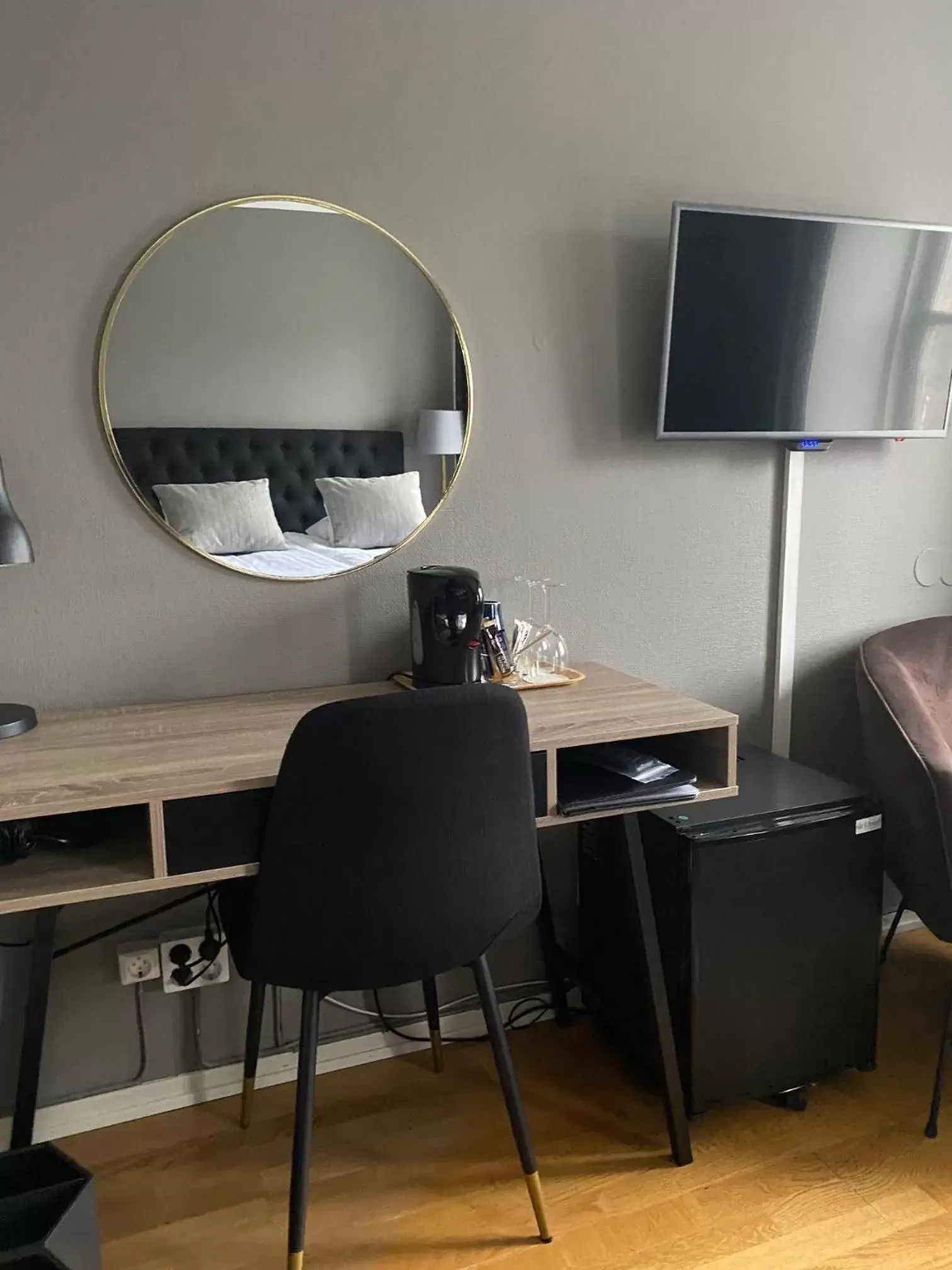 Property building, TV/Entertainment Center in Best Western Motala Stadshotell