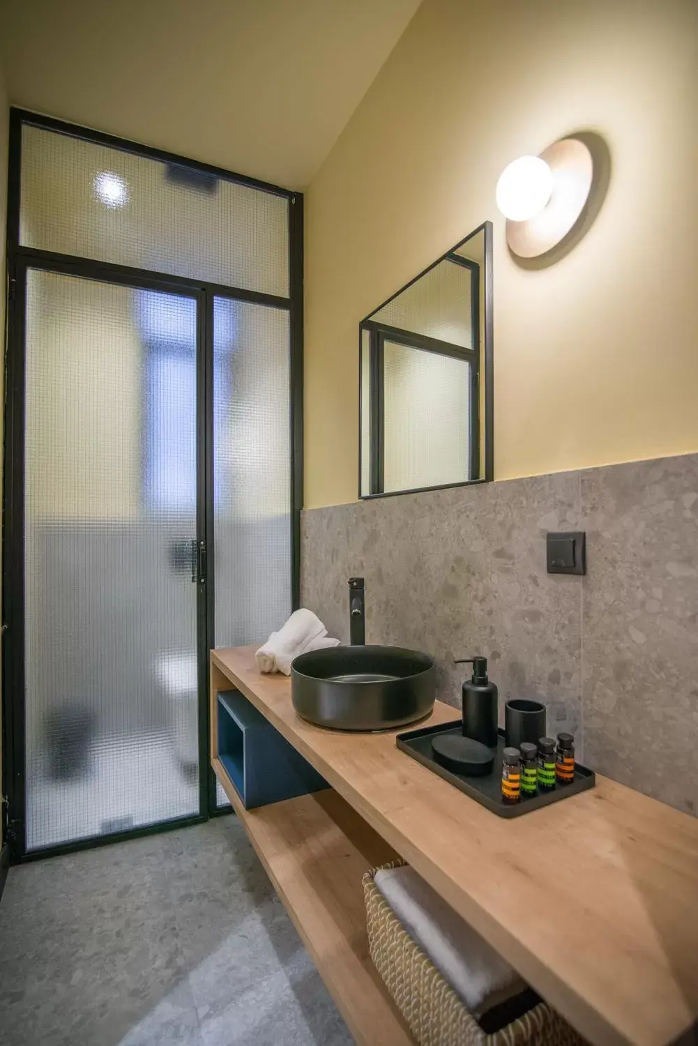 Bathroom in Metis Urbane Living Spaces