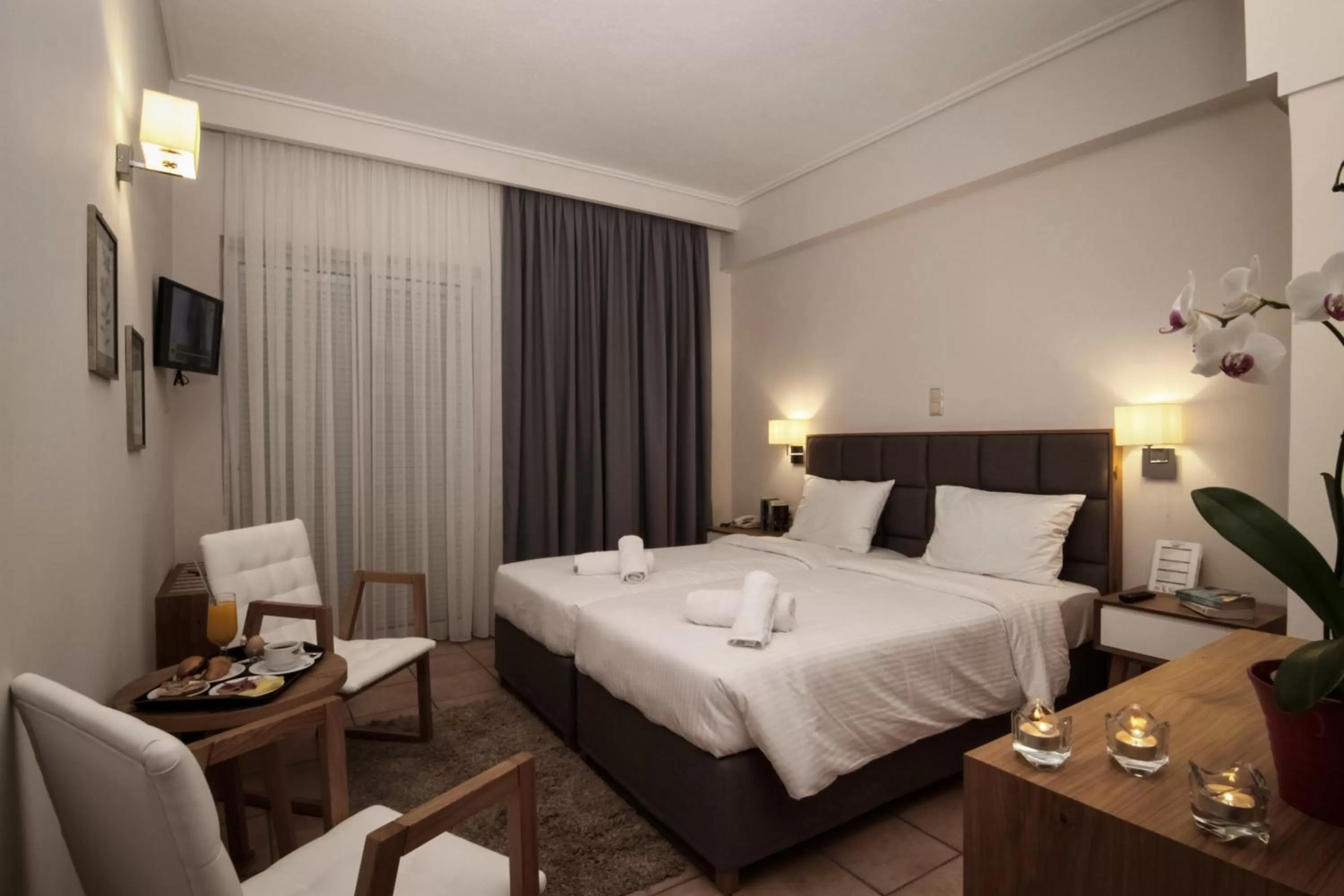 Bed in Green Hill Hotel