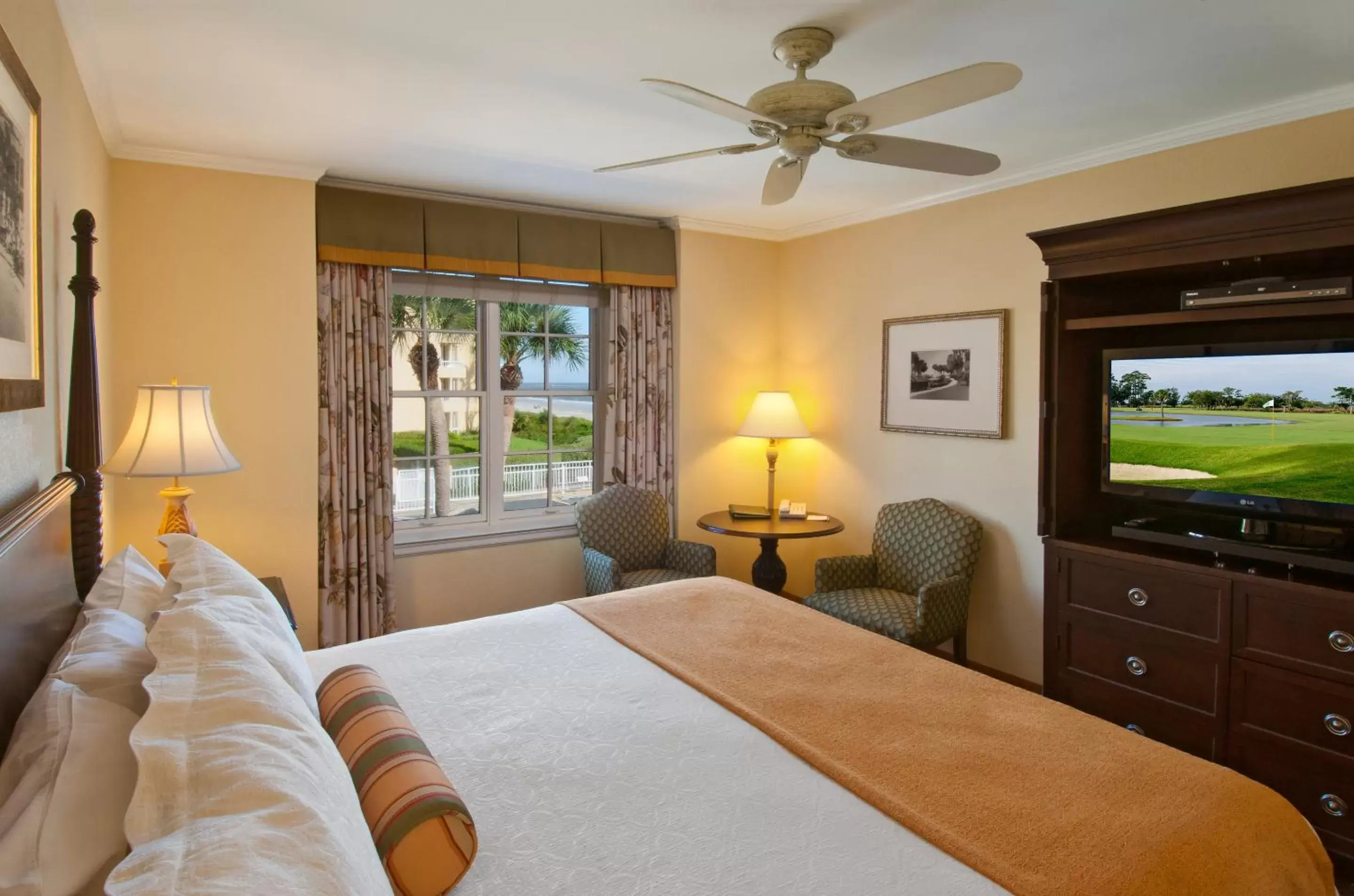 Bedroom, Bed in The King and Prince Beach & Golf Resort