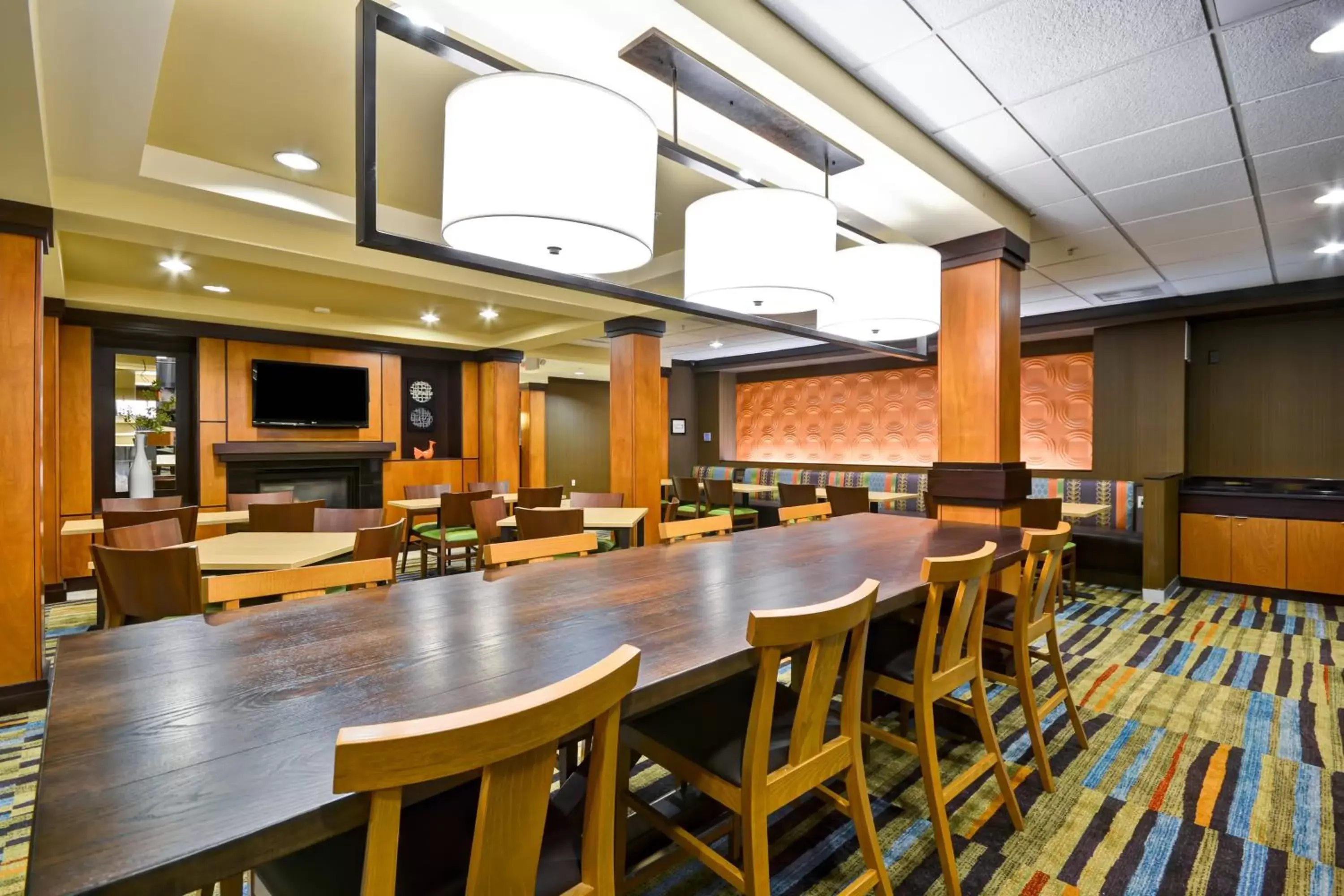 Breakfast, Restaurant/Places to Eat in Fairfield Inn & Suites Tampa Fairgrounds/Casino
