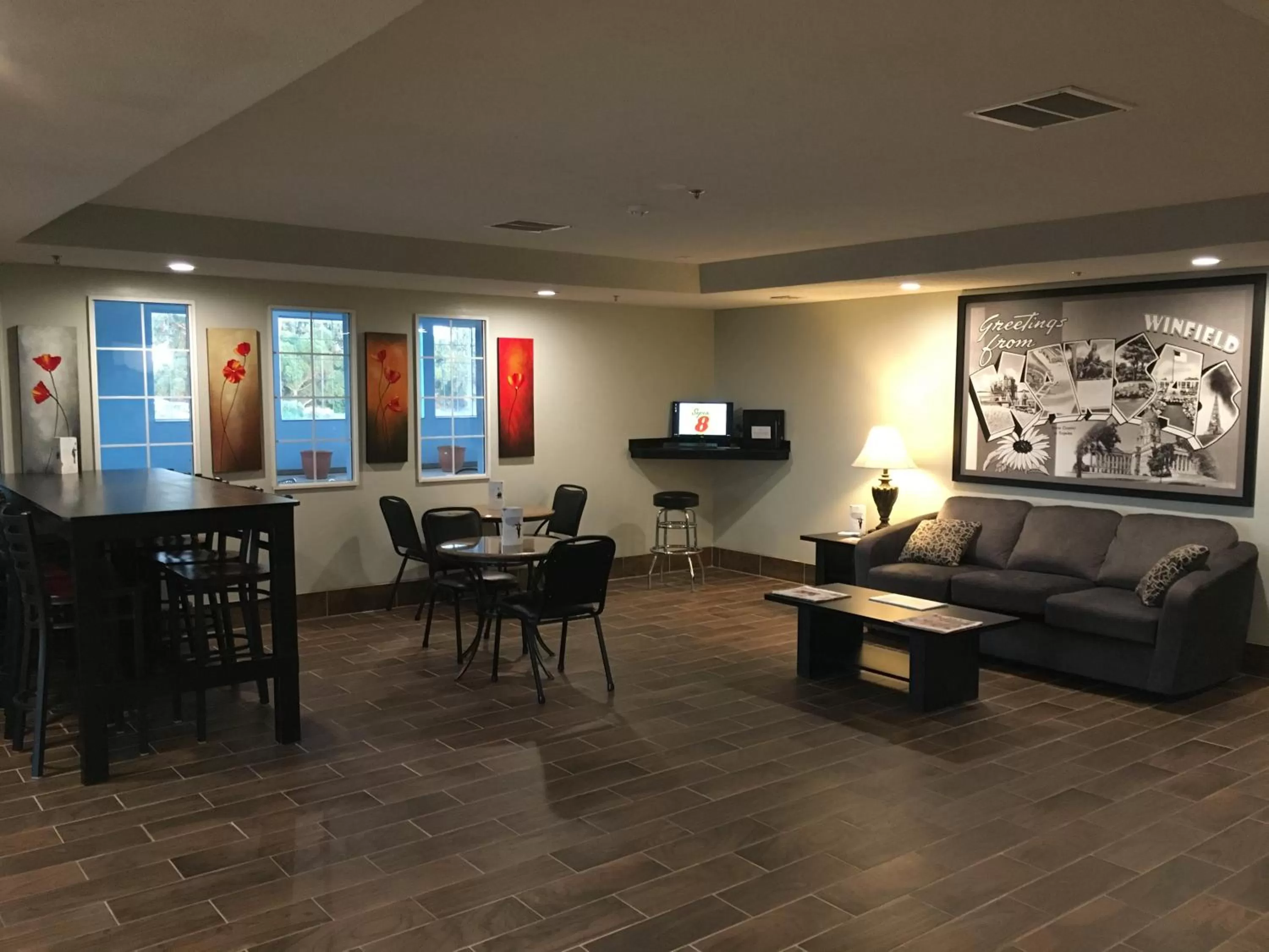 Lobby or reception in Super 8 by Wyndham Winfield-Quail Ridge Area