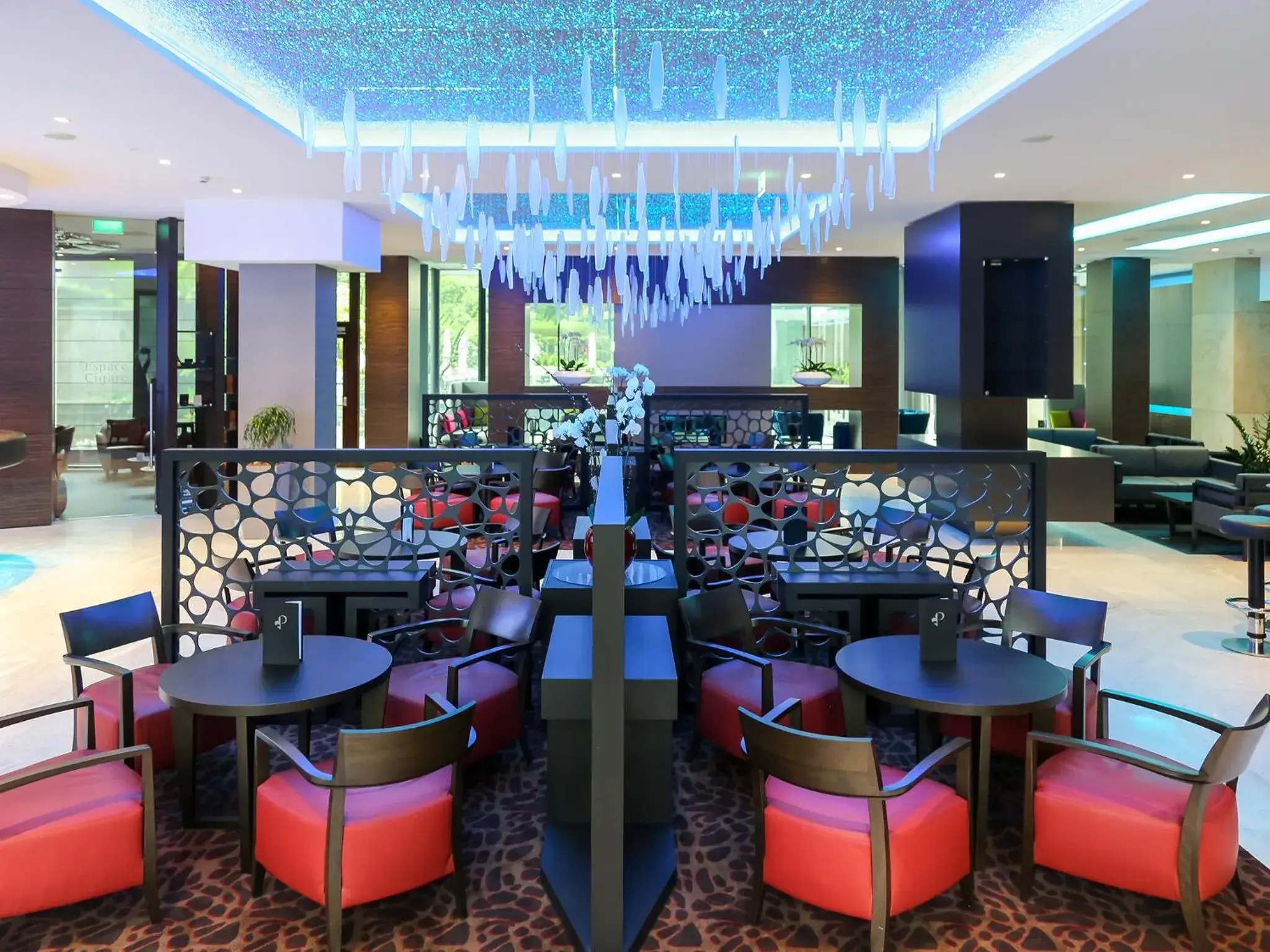 Lounge or bar, Restaurant/Places to Eat in Hotel Le Royal