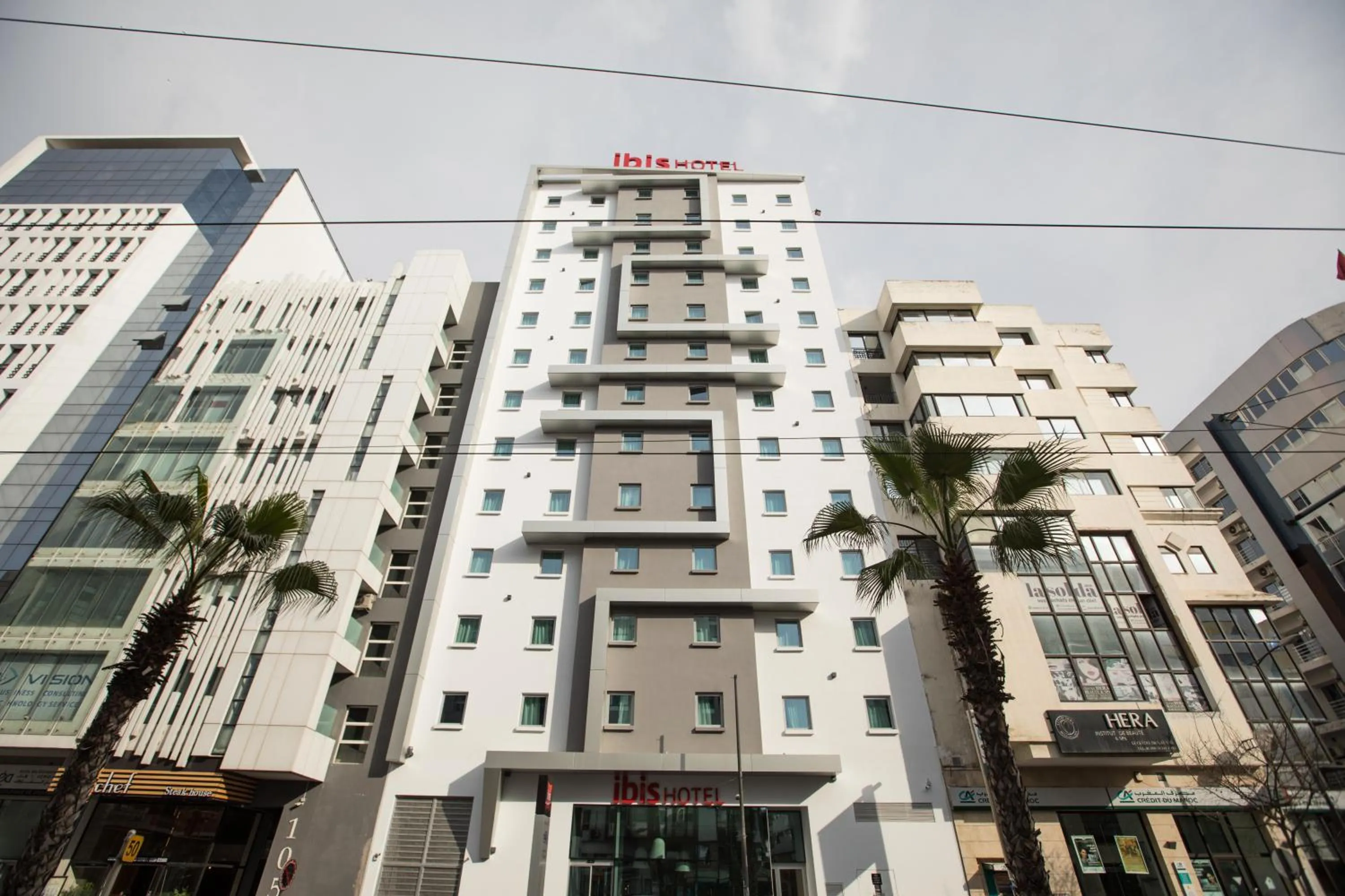 Property building in Ibis Abdelmoumen Casa Centre