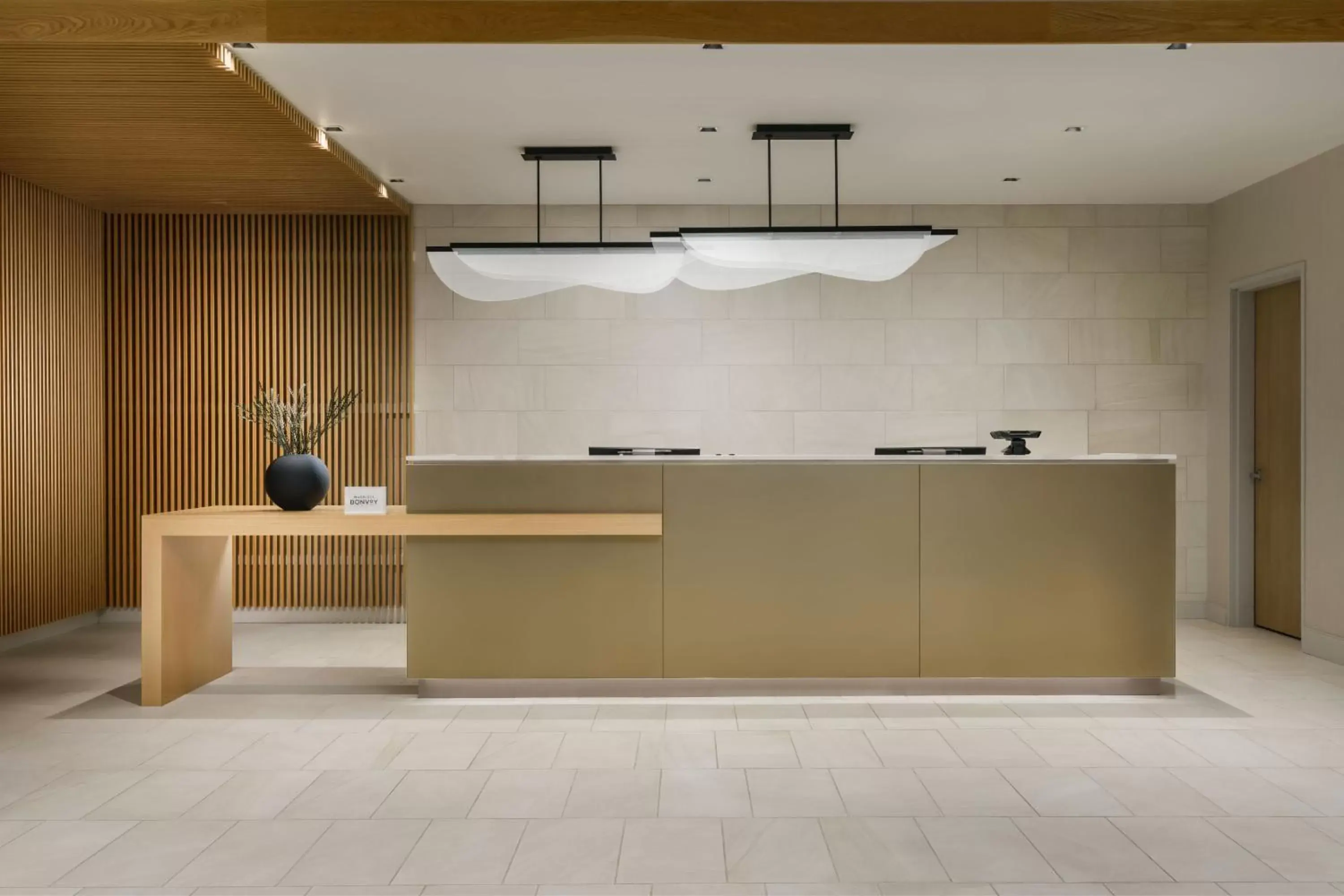 Lobby or reception, Kitchen/Kitchenette in AC Hotel By Marriott Portland Beaverton